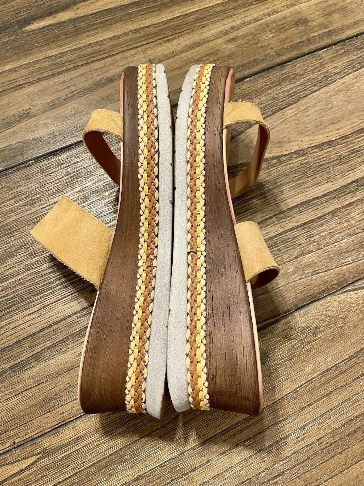 Coach and Four Treviso Tan Leather Platform Slide Sandals Gold Buckle Size 8