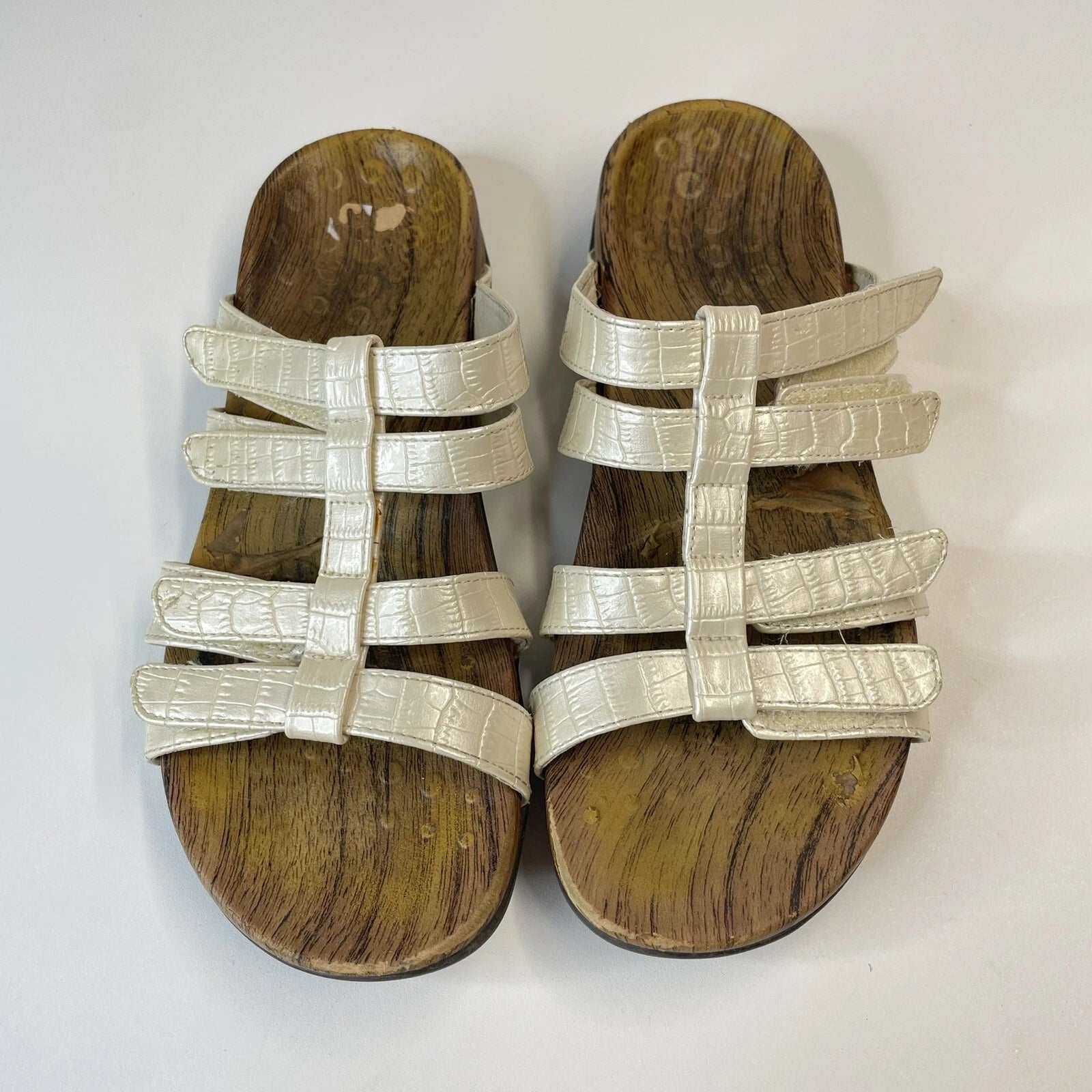 VIONIC Leigh Ann Sandals  Womens Sz 8 Croc Print Slip On Comfort Trendy Style