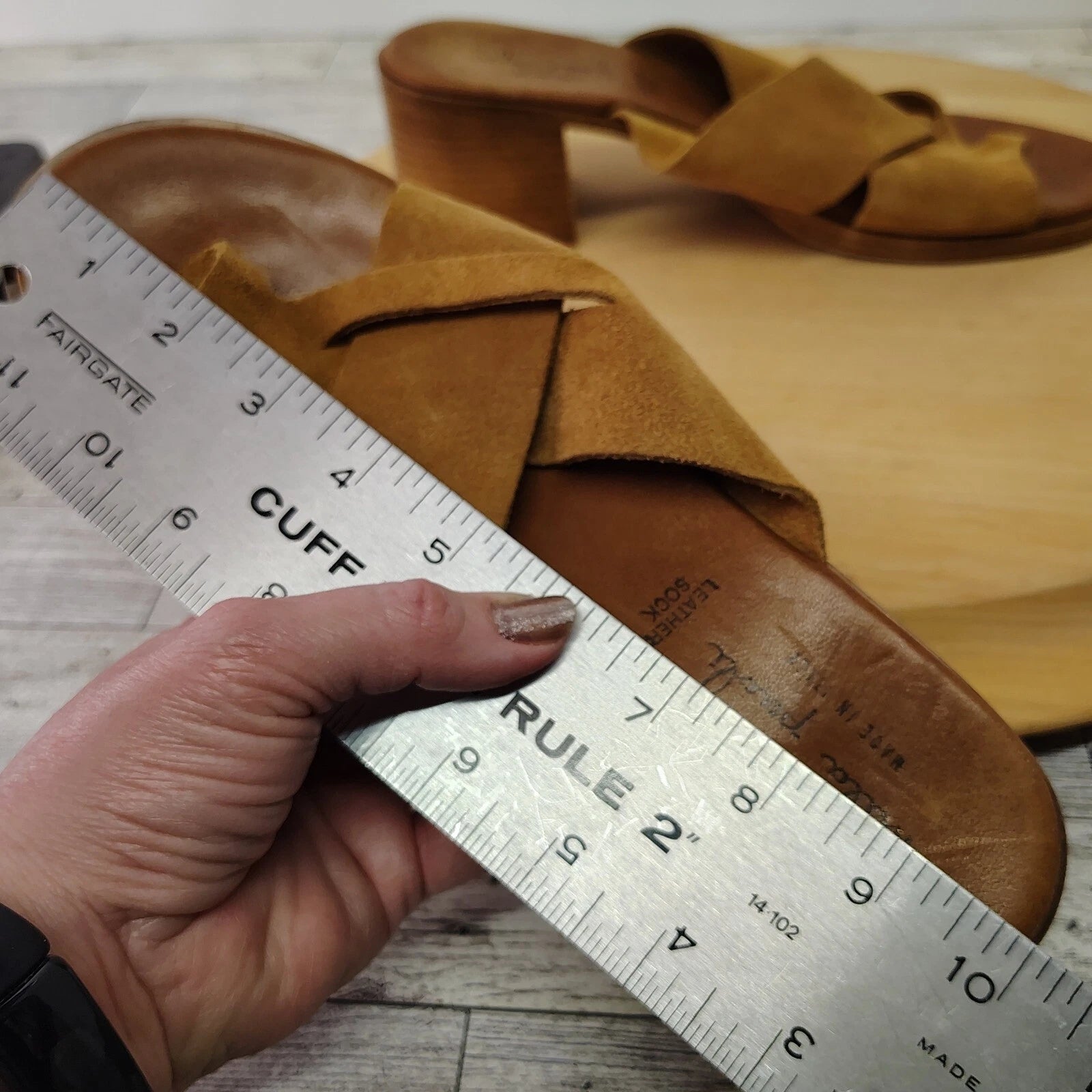 Mila Paoli Suede Mules Slides Chunky Block Heel 2.25" Sandals Italy Brown Size 8