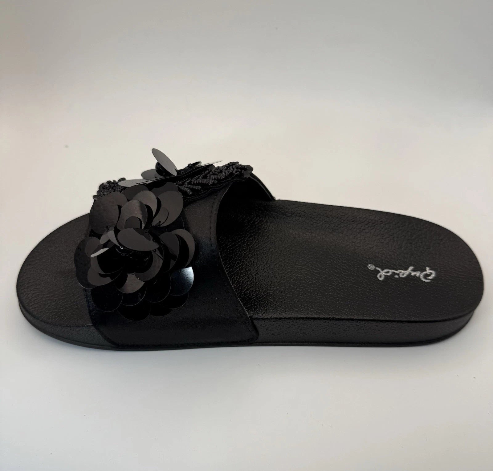 Qupid Women's Fashion Satin Black Flower Slides Sandals Flip Flops Sz 10 New!