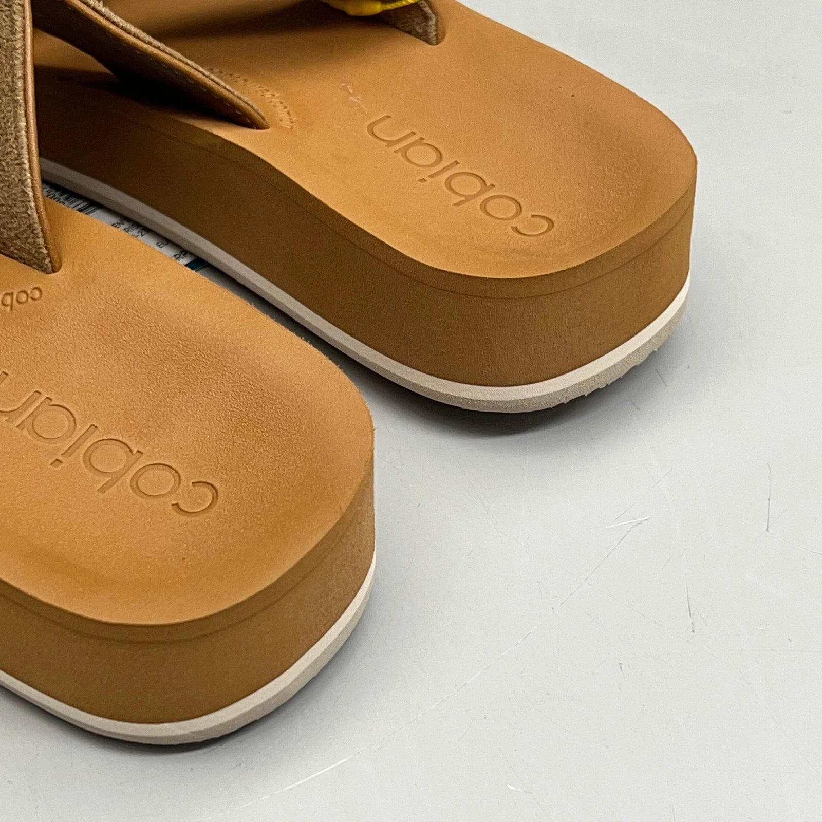 COBIAN Dana Rise Elevated Flatform Style Slide Women's Sz 8 Tan DNA24-230-08