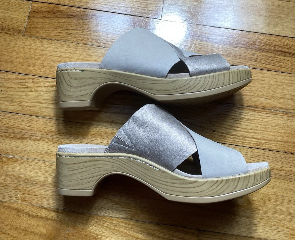 Dansko Miri Slides Size 39 8.5-9.0