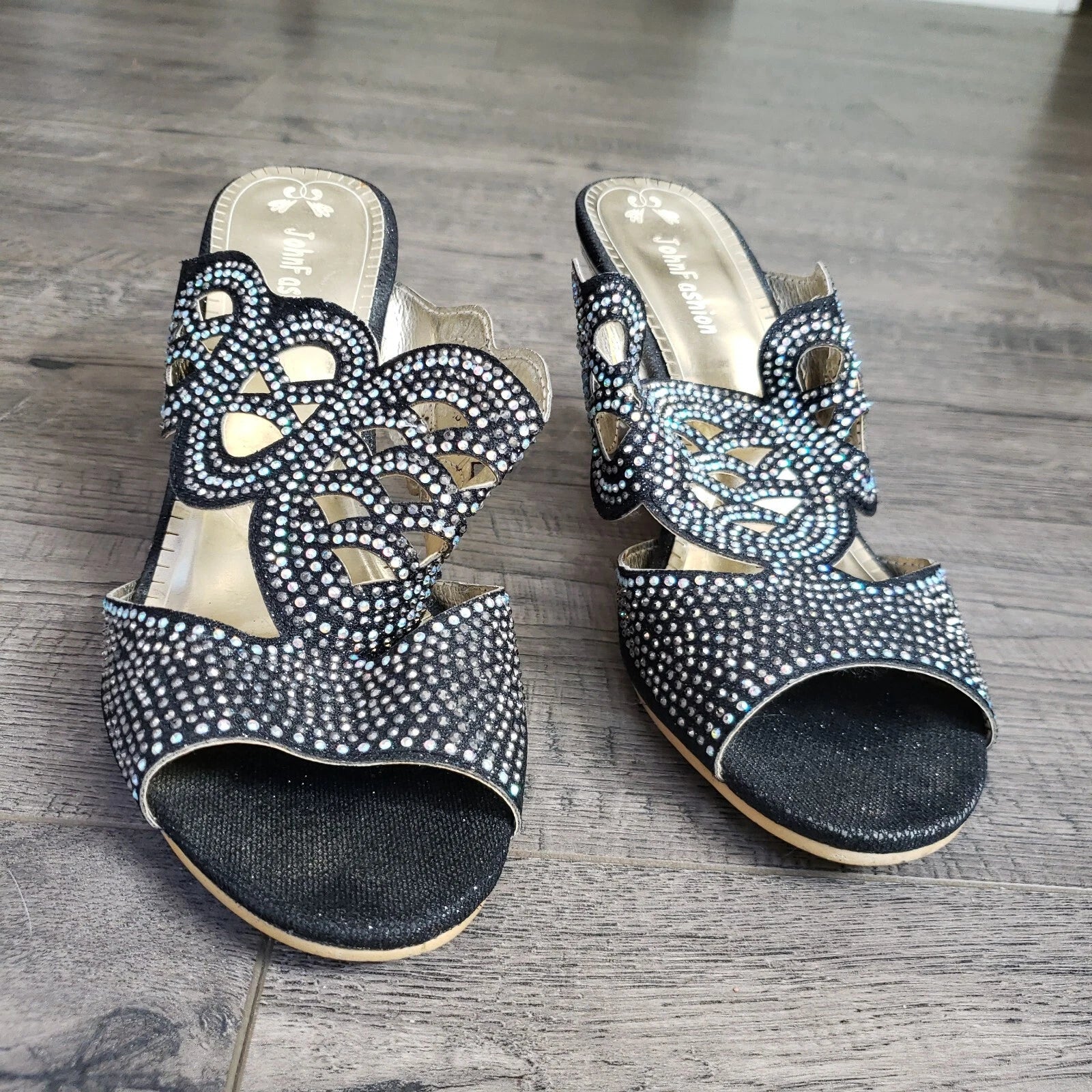 JOHN FASHION Black Rhinestone Perforated Slide Sandal Women's Size 8