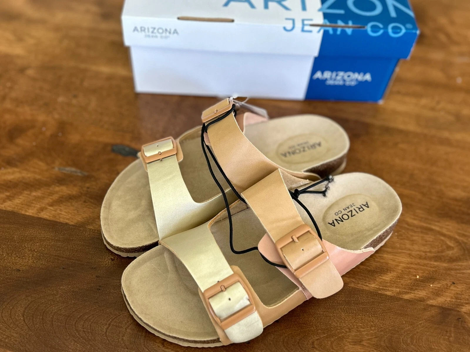 Arizona Jean Co Sandals Flex style Tan/Multi size 7 new with box