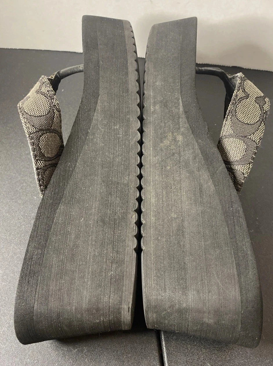 COACH Classic Platform Wedge Flip Flop Sandals Size 8-9 Black/Gray Logo
