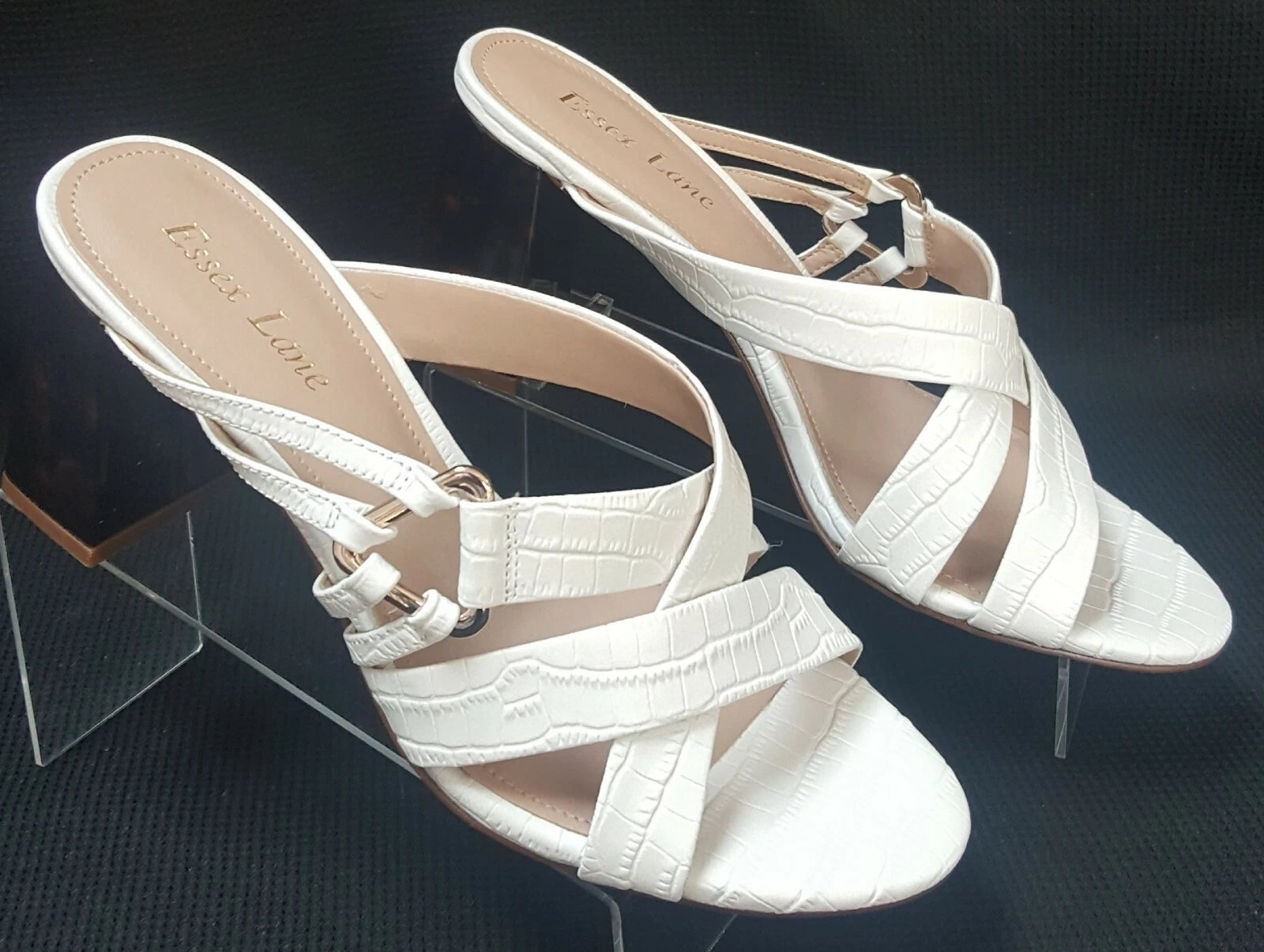 Essex Lane "El-Bezia" White Sandals w/Tortoise Style Heels Women's Size 8M NWB
