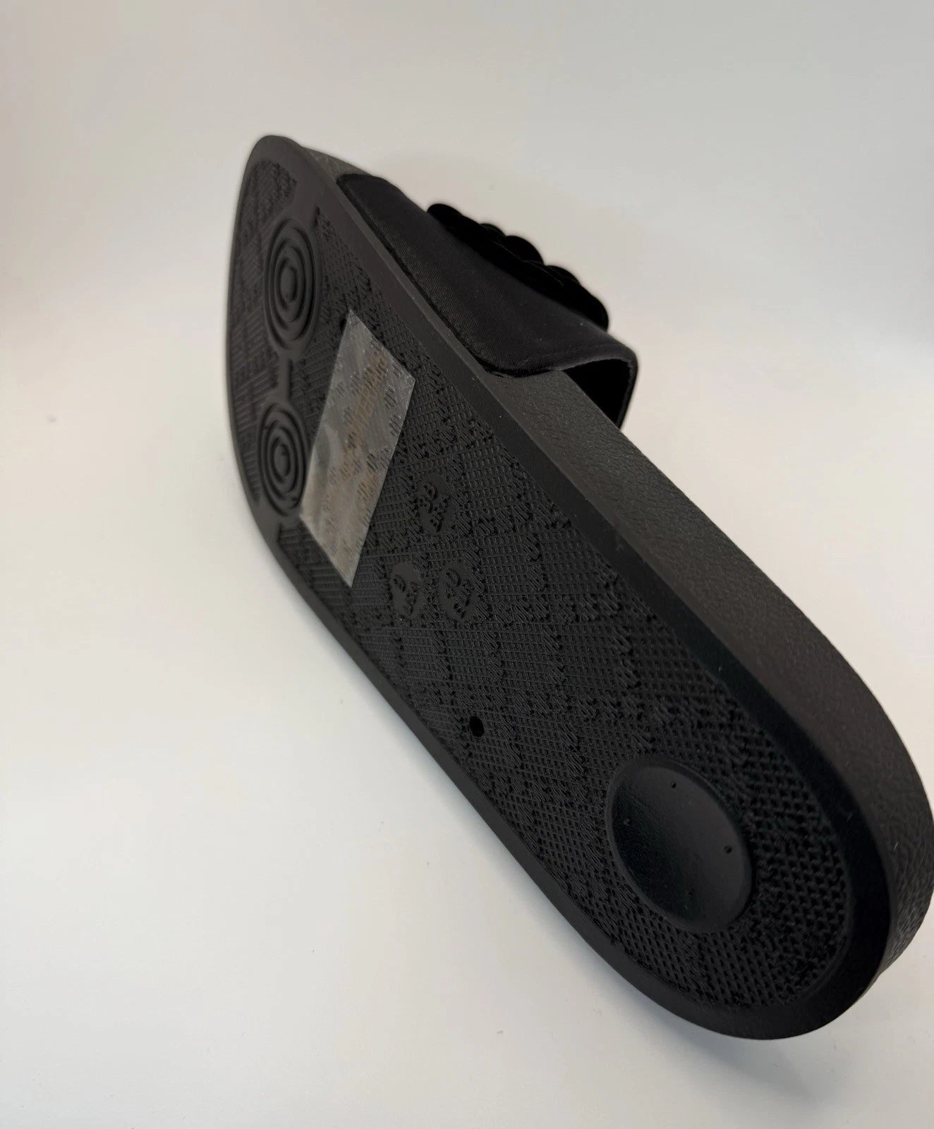 Qupid Women's Fashion Satin Black Flower Slides Sandals Flip Flops Sz 10 New!