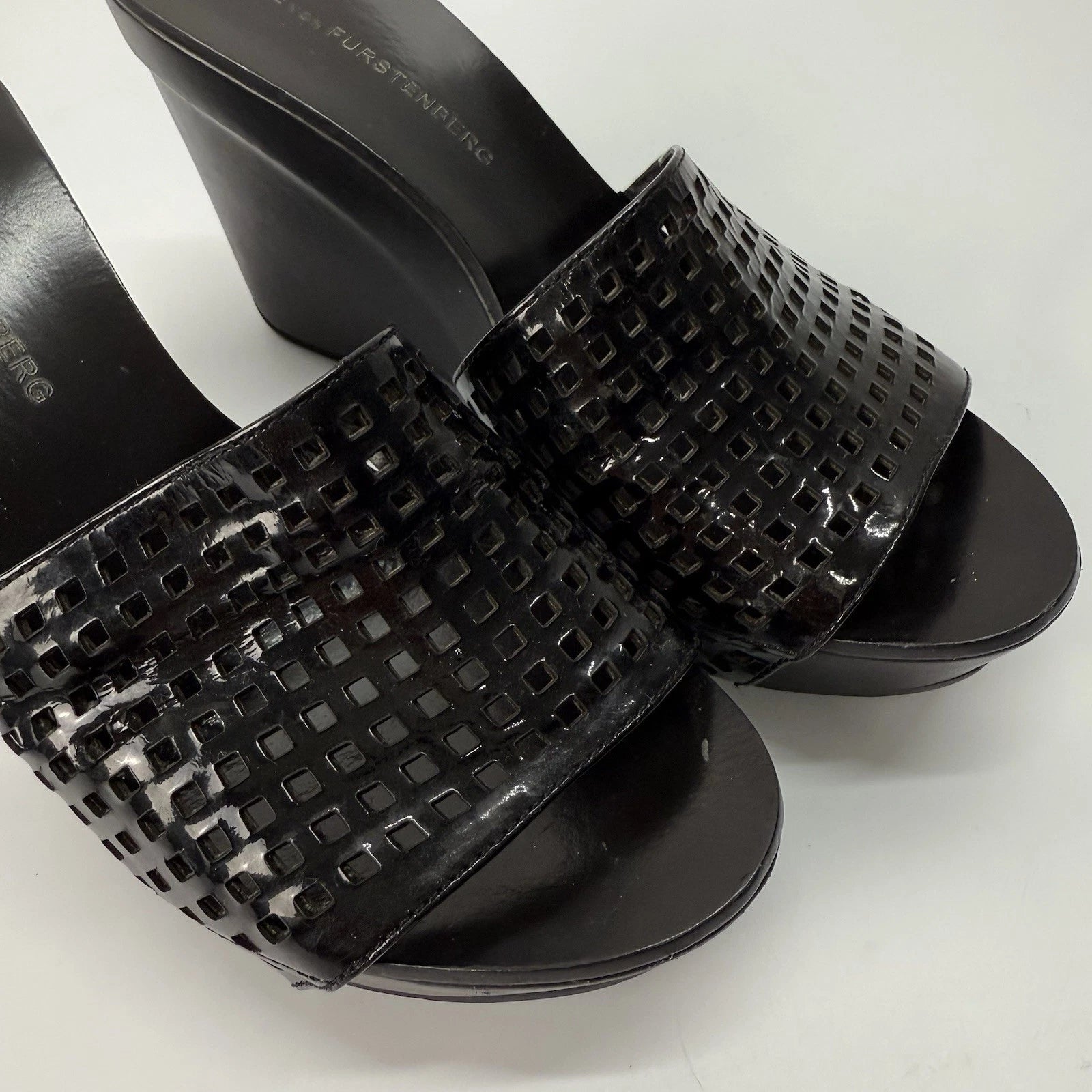 Diane von Furstenberg Perforated Wedge Sandals Size 7 Black Sample Shoes