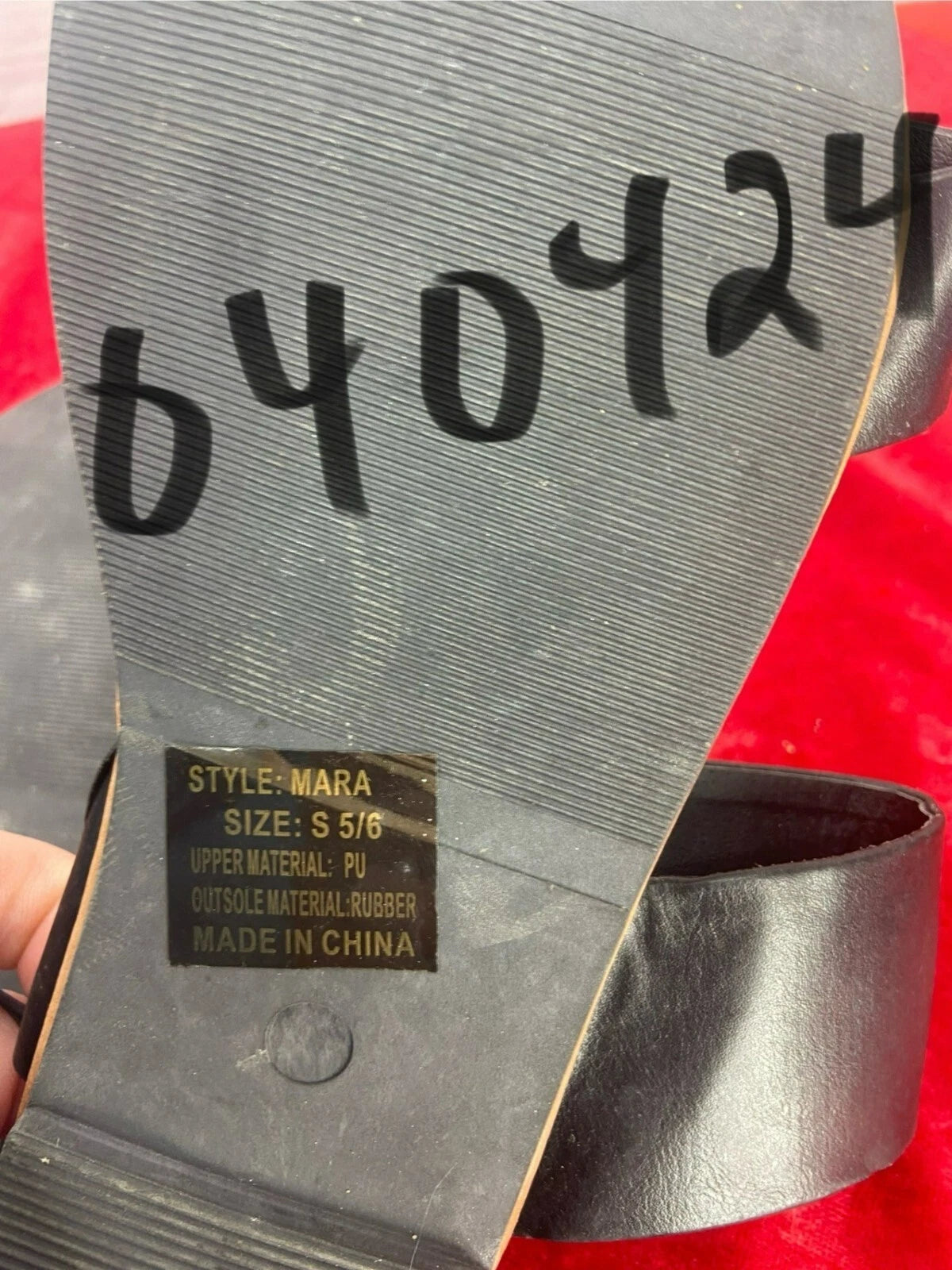 Charles Albert Black Style Mara Women’s Slip On Sandals size Small 5/6