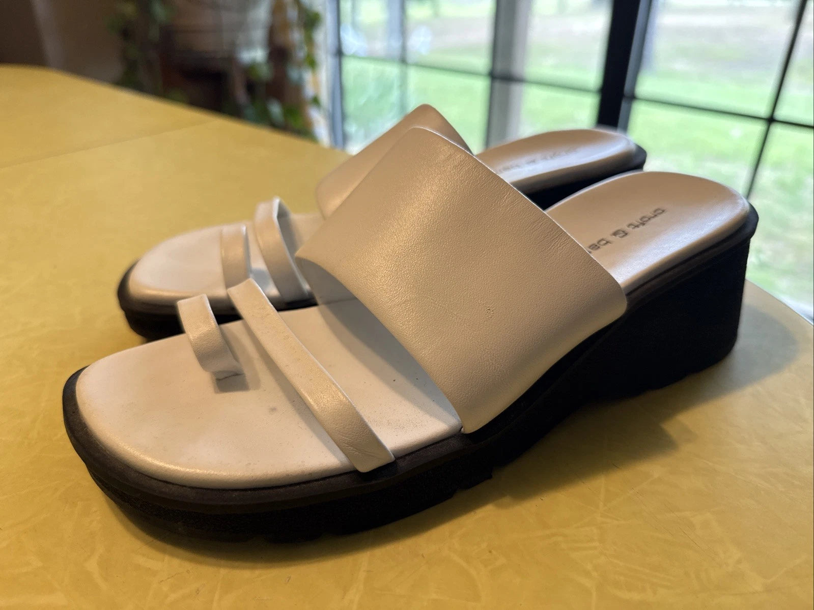Croft & Barrow Womens Hally Size 8 White Leather Slide Chunky Sandals y2k Style