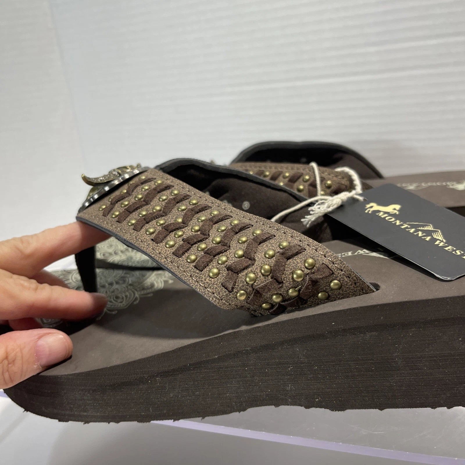 Montana West Silver/Bronze Longhorn&Bronze Stud Western Style Wedge Sandals Sz10