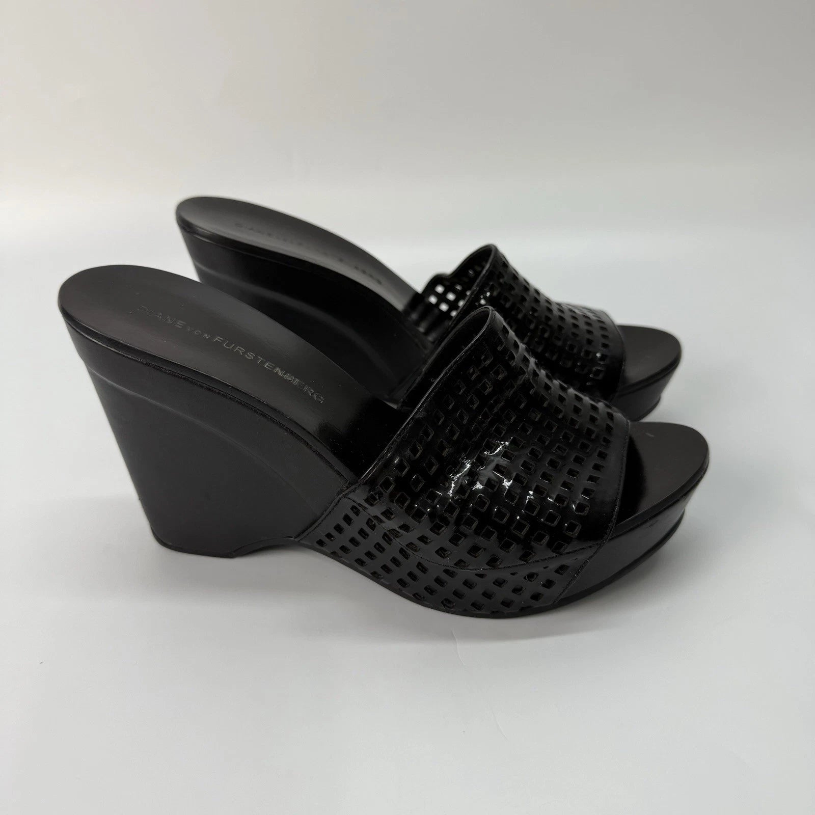 Diane von Furstenberg Perforated Wedge Sandals Size 7 Black Sample Shoes