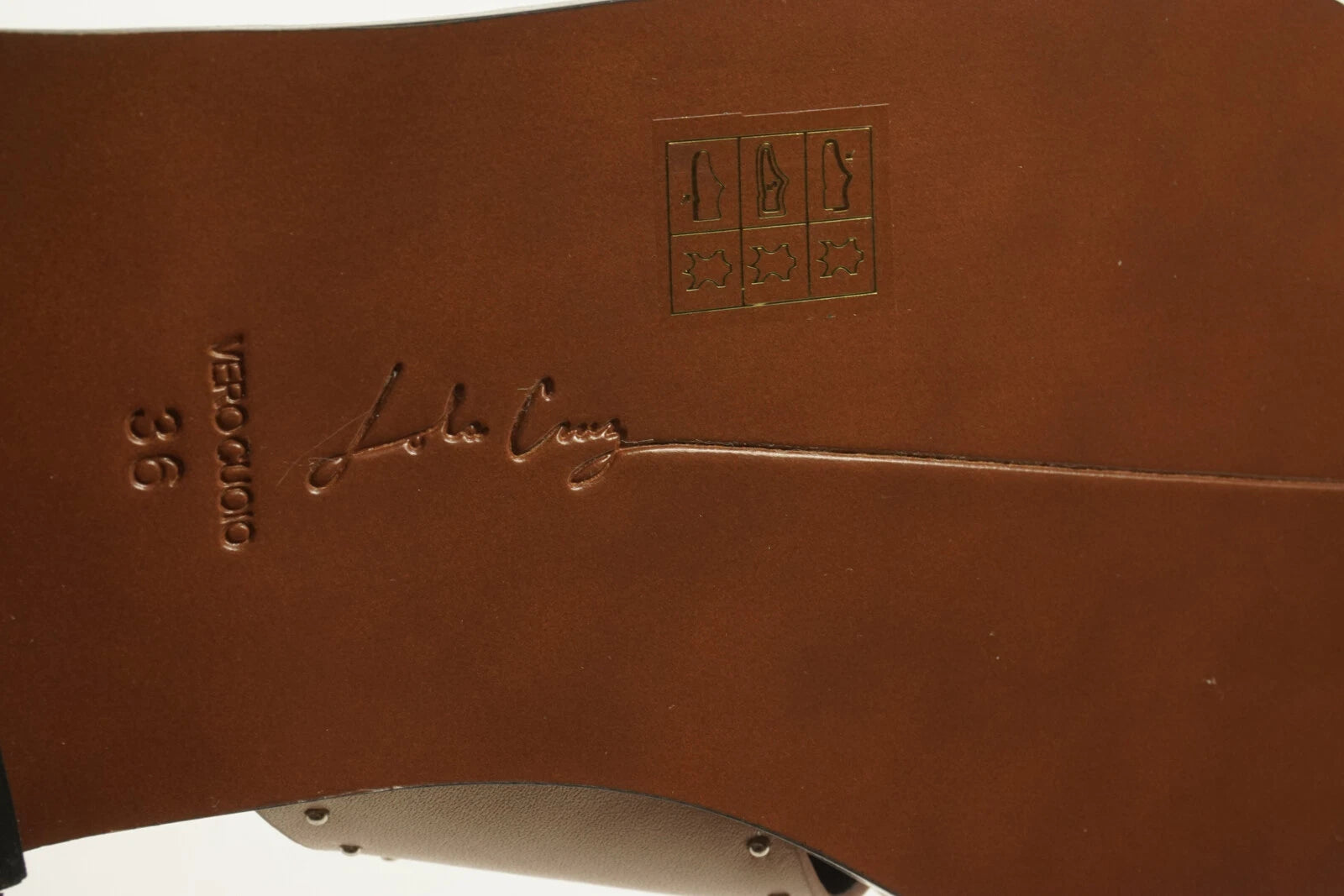 New Lola Cruz Women's EU Size 36 Nude Leather Studded Crossover Slide Sandals