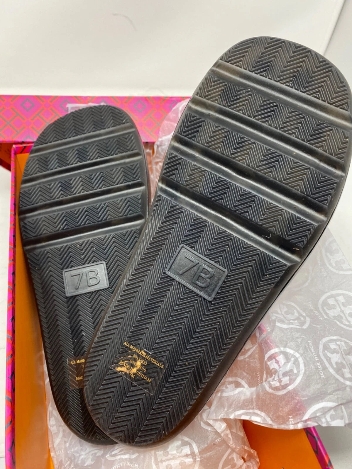 NIB TORY BURCH $188 BLACK BUBBLE JELLY SLIDE SANDAL/Sz 7 37 EU Style 85010