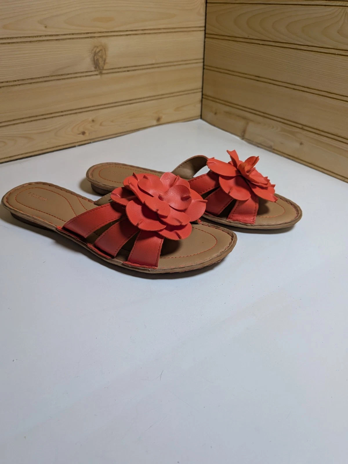 Sonoma Life + Style Women's Sandals, Size 8.5 Med. Floral Design