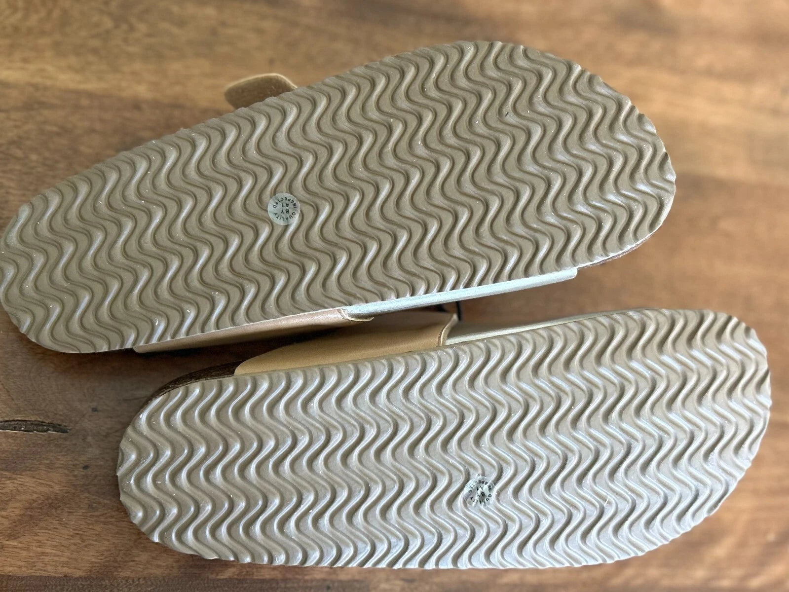 Arizona Jean Co Sandals Flex style Tan/Multi size 7 new with box