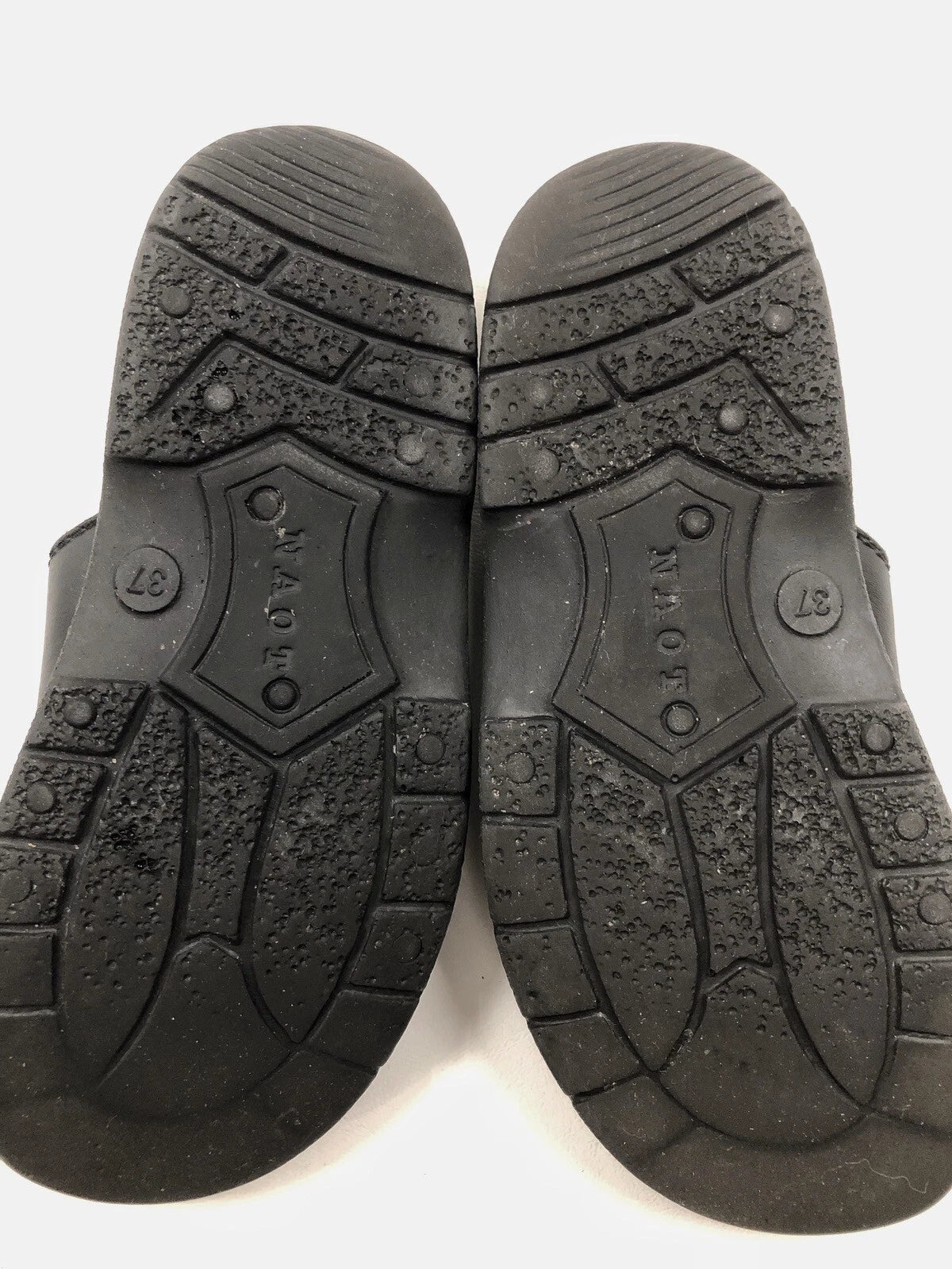 Naot Black Sz 6 /37 Leather Sandals Flats Slip On Arch Support Platform