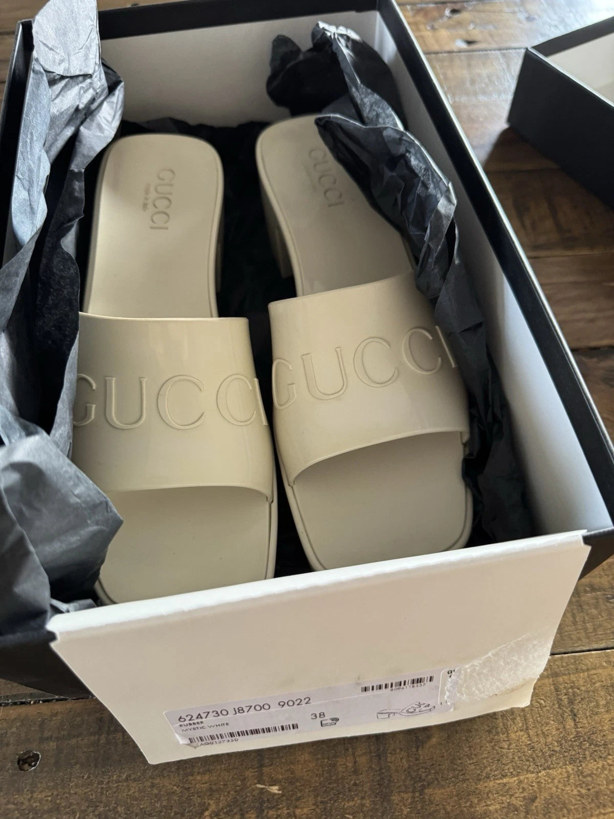 Gucci $550 Rubber Slide Sandal Block Heel Mystic White Women’s Sz 38 (US 8)