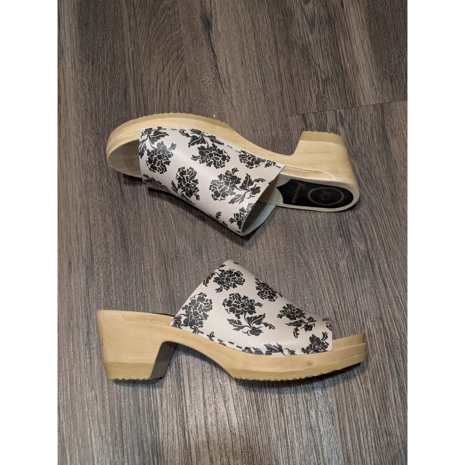 No.6 Store Floral Print Clogs Size 38 Wooden Heel Slip On Sandals