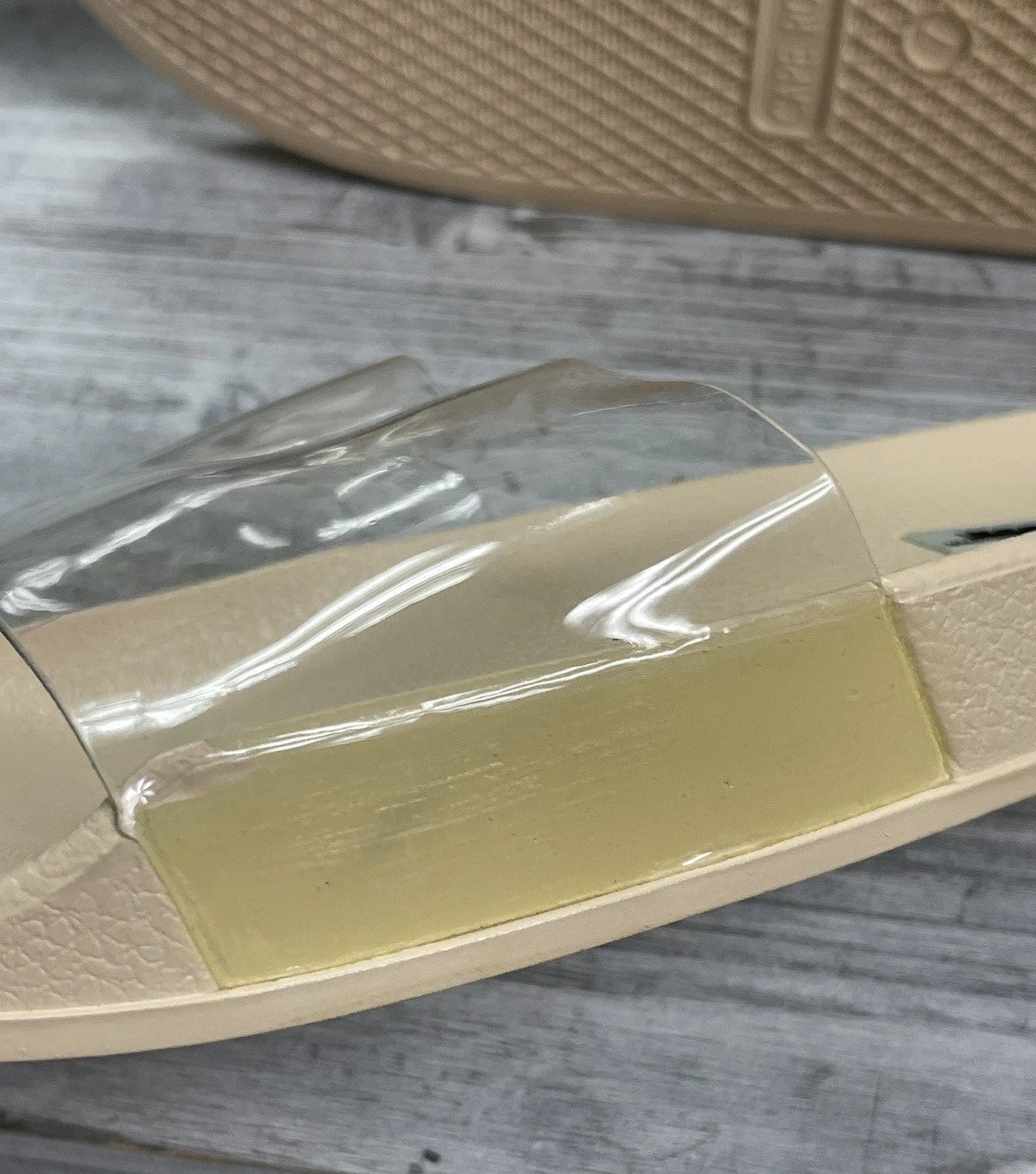 Cape Robbin Clear & Tan Strap Slides Sandals Beach Slip On Flats Mules - Size 7