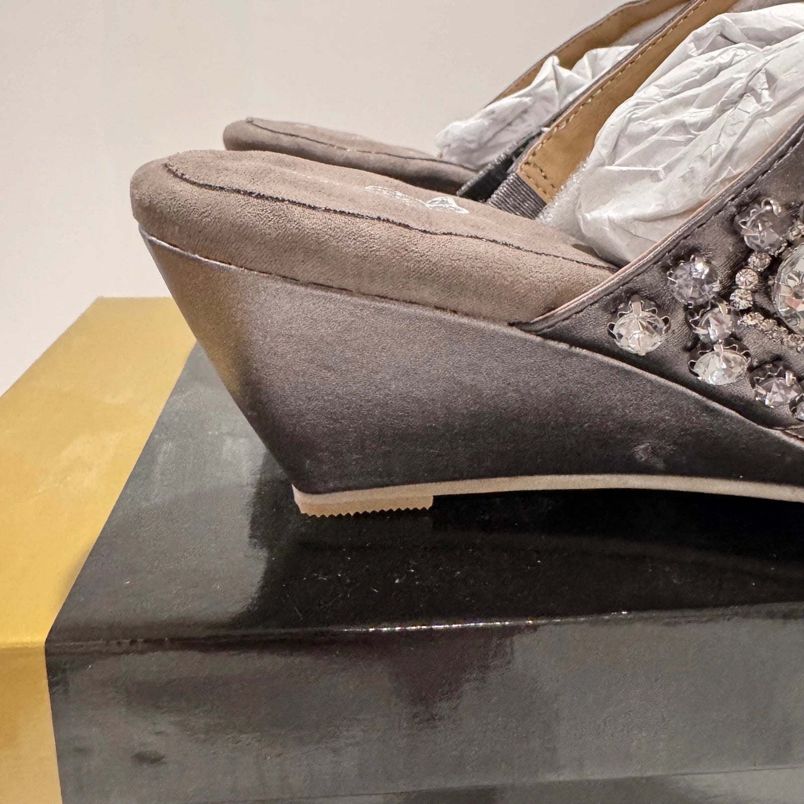 Joan Boyce Embellished Wedge Sandals Slides Women's 7W Rhinestone Glam