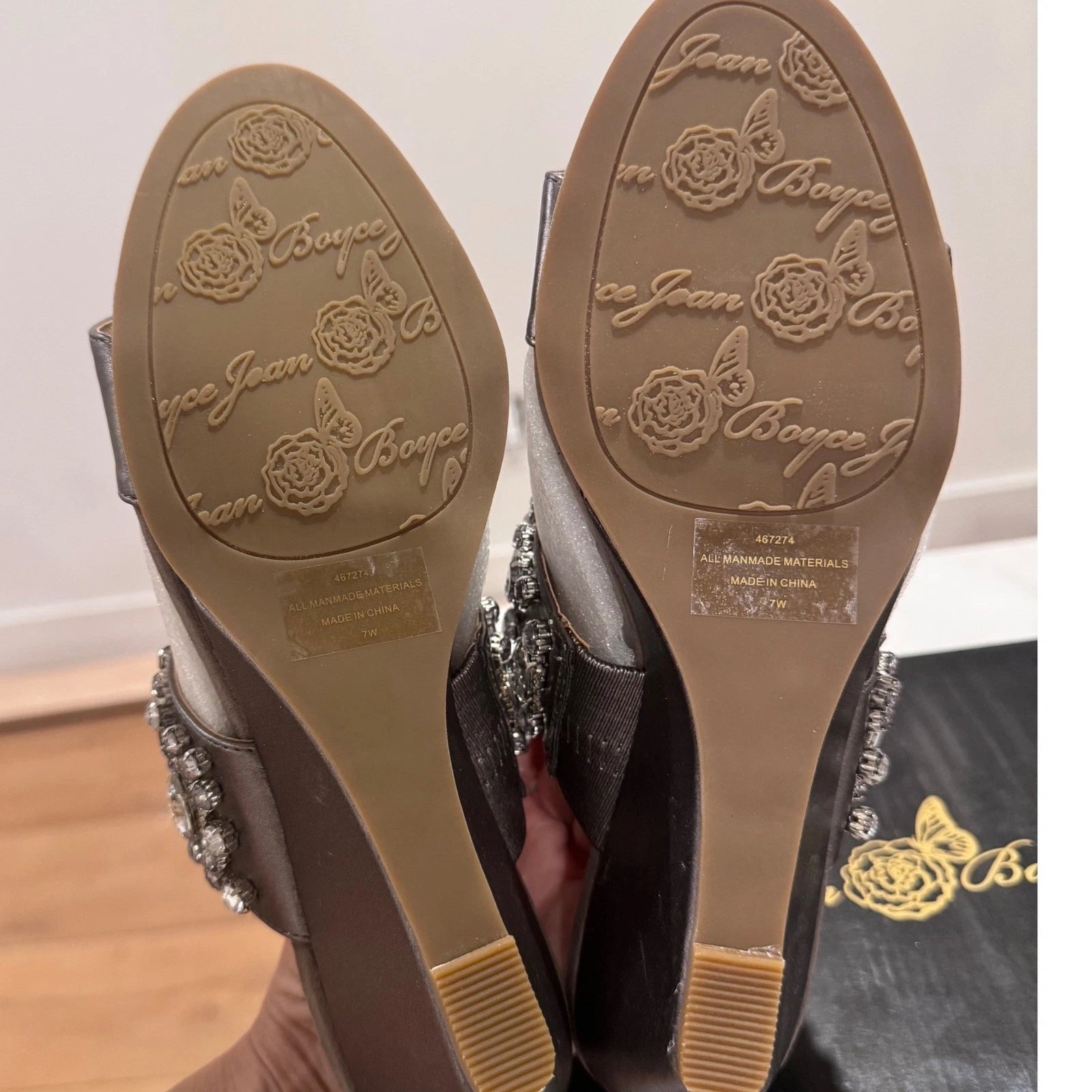 Joan Boyce Embellished Wedge Sandals Slides Women's 7W Rhinestone Glam