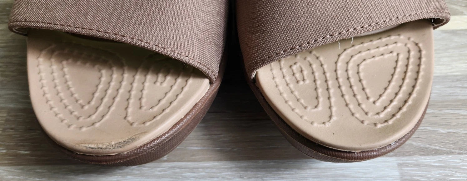 Crocs Leigh 2 Strap Wedge Sandals 11w Bronze Dual Comfort Women's Fashion Shoes