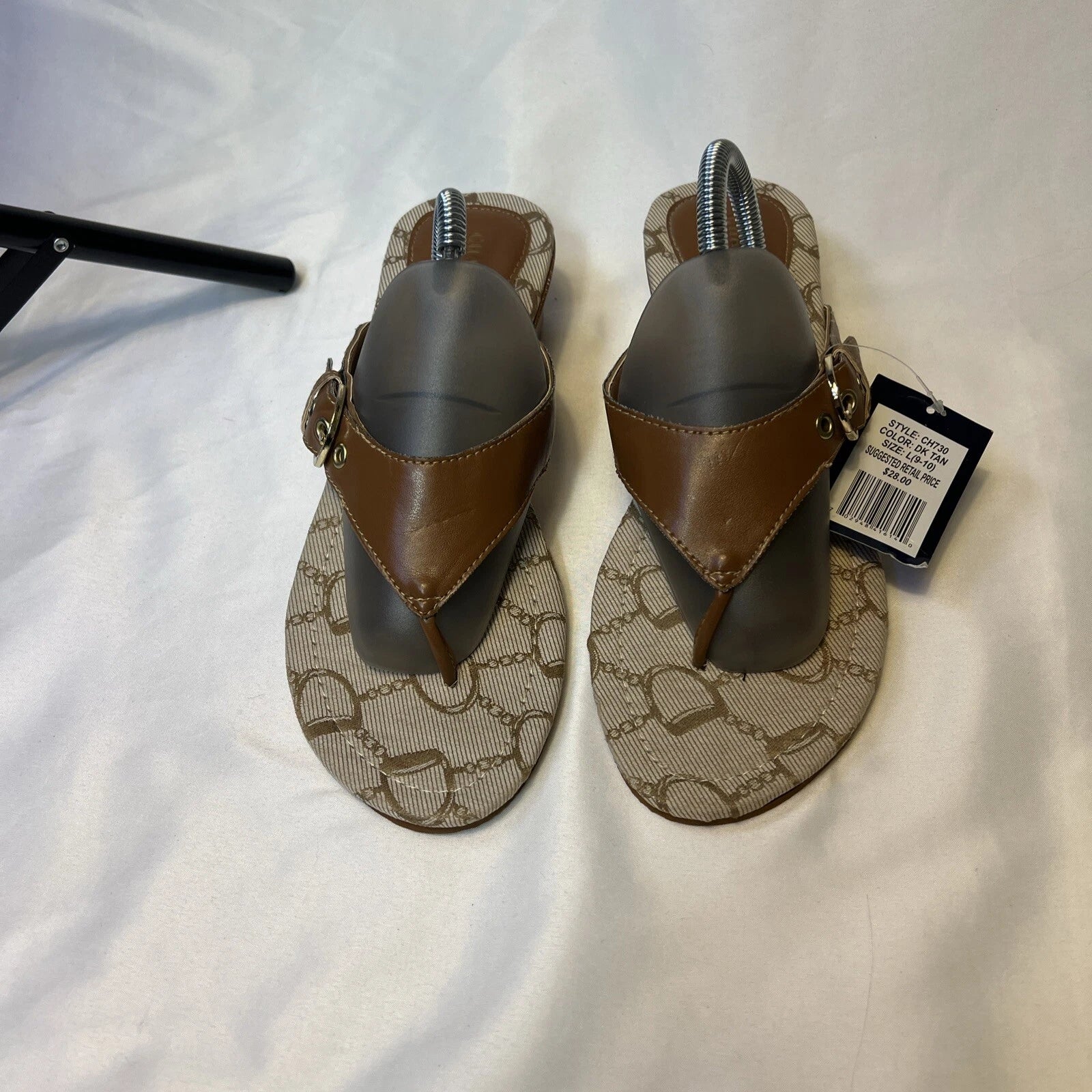 NWT Chaps Thong Buckle Sandals Slides Tan Women's Size (9-10) Summer Spring