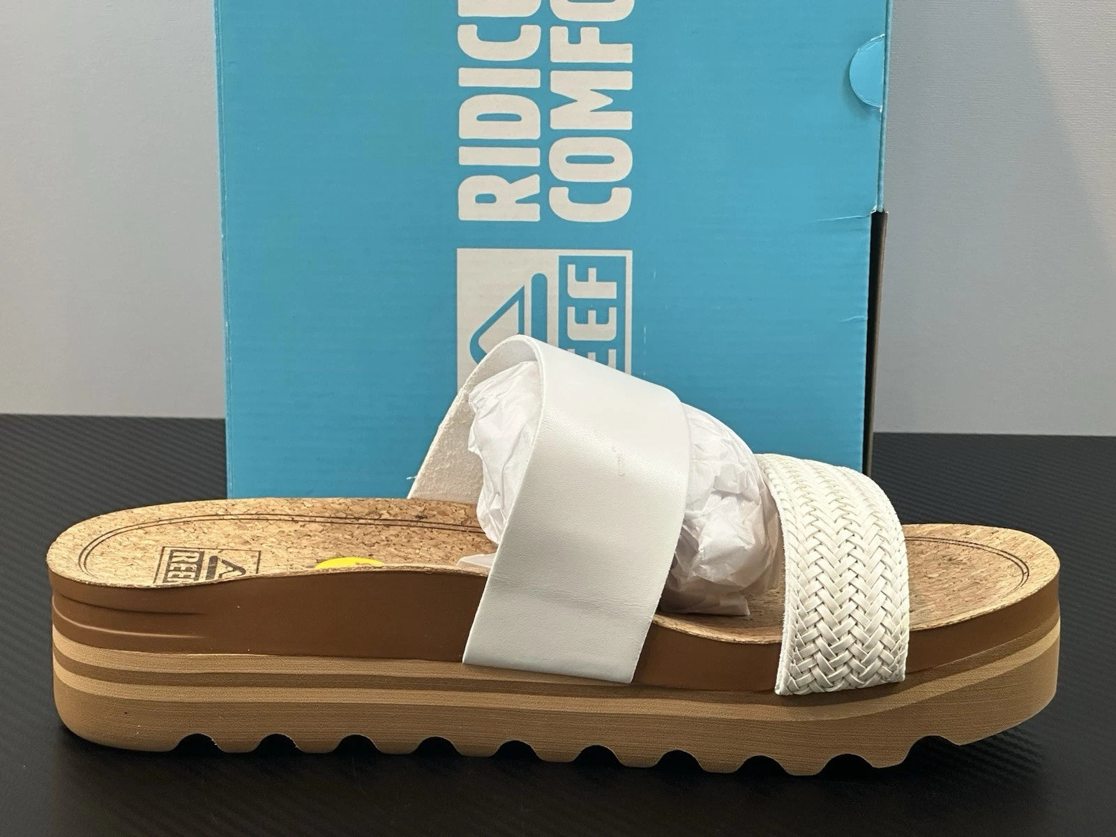 Reef Women’s US 9 Cushion Vista Hi White Braid Slip On Sandal, Style # CI9861