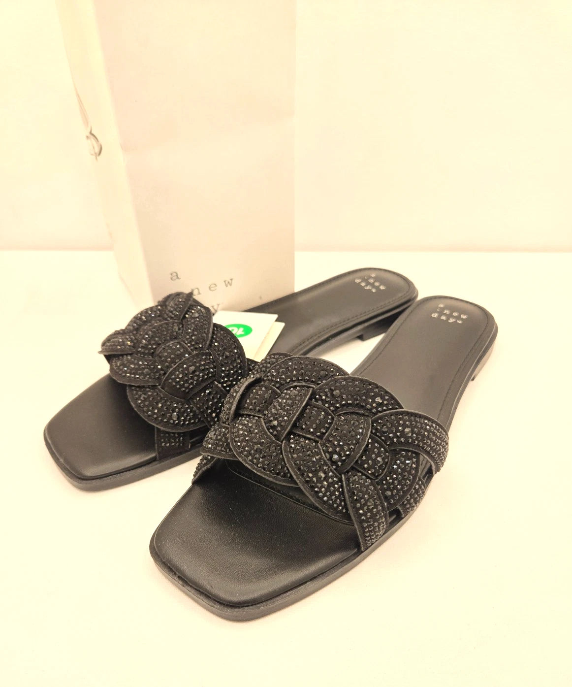 New Day Women's Black Maggie Rhinestone Memory Foam Blingy Slide Sandals 10 NWT