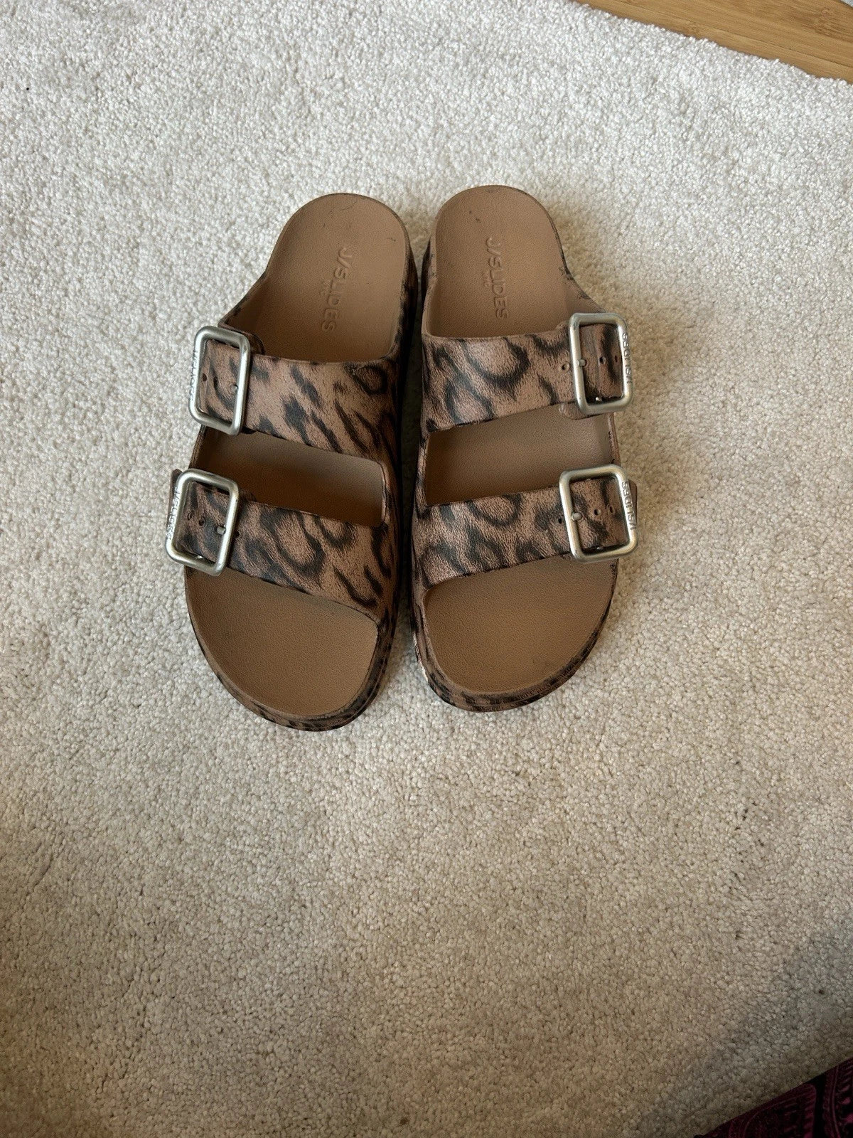 J/Slides Women’s Size 8 Platform Sandals, Leopard Print Style, Great Condition.