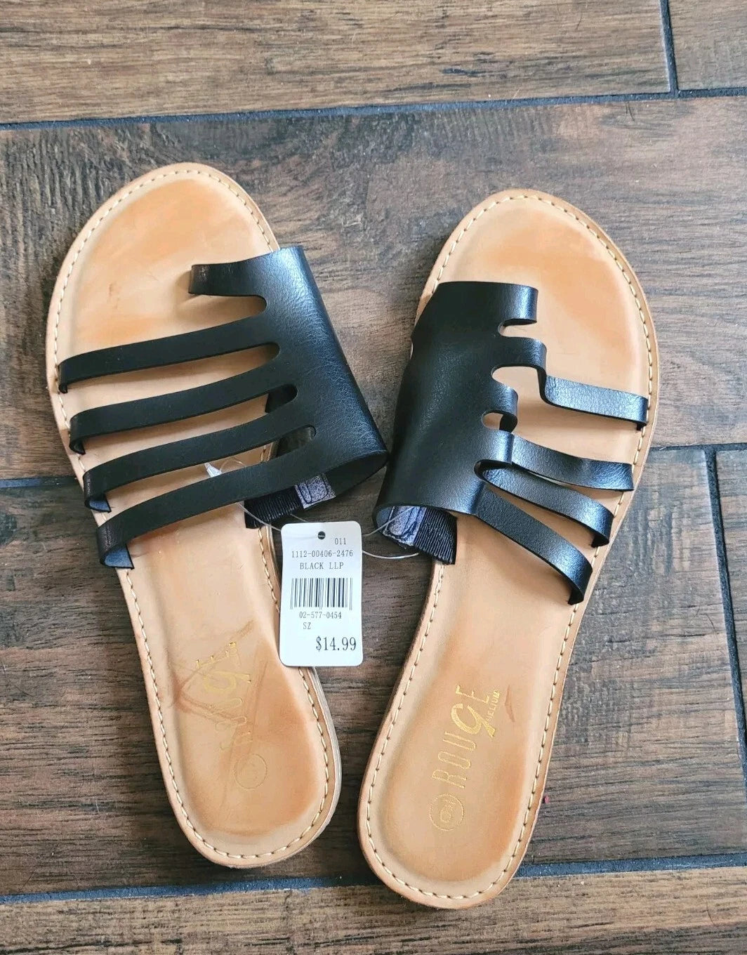 Brand New Slip-on Sandal✨️BENEFITS ASPCA ✨️