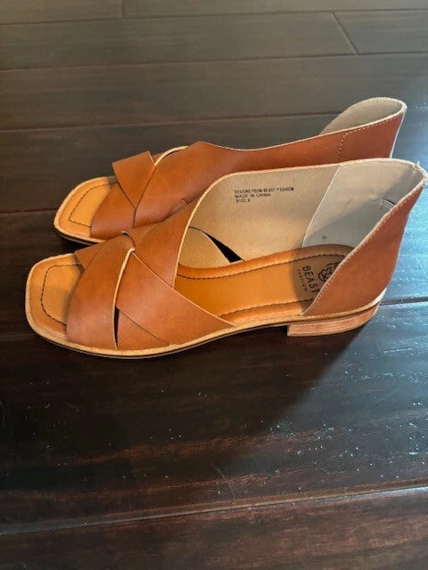 Beast Fashion women’s 8 sandals