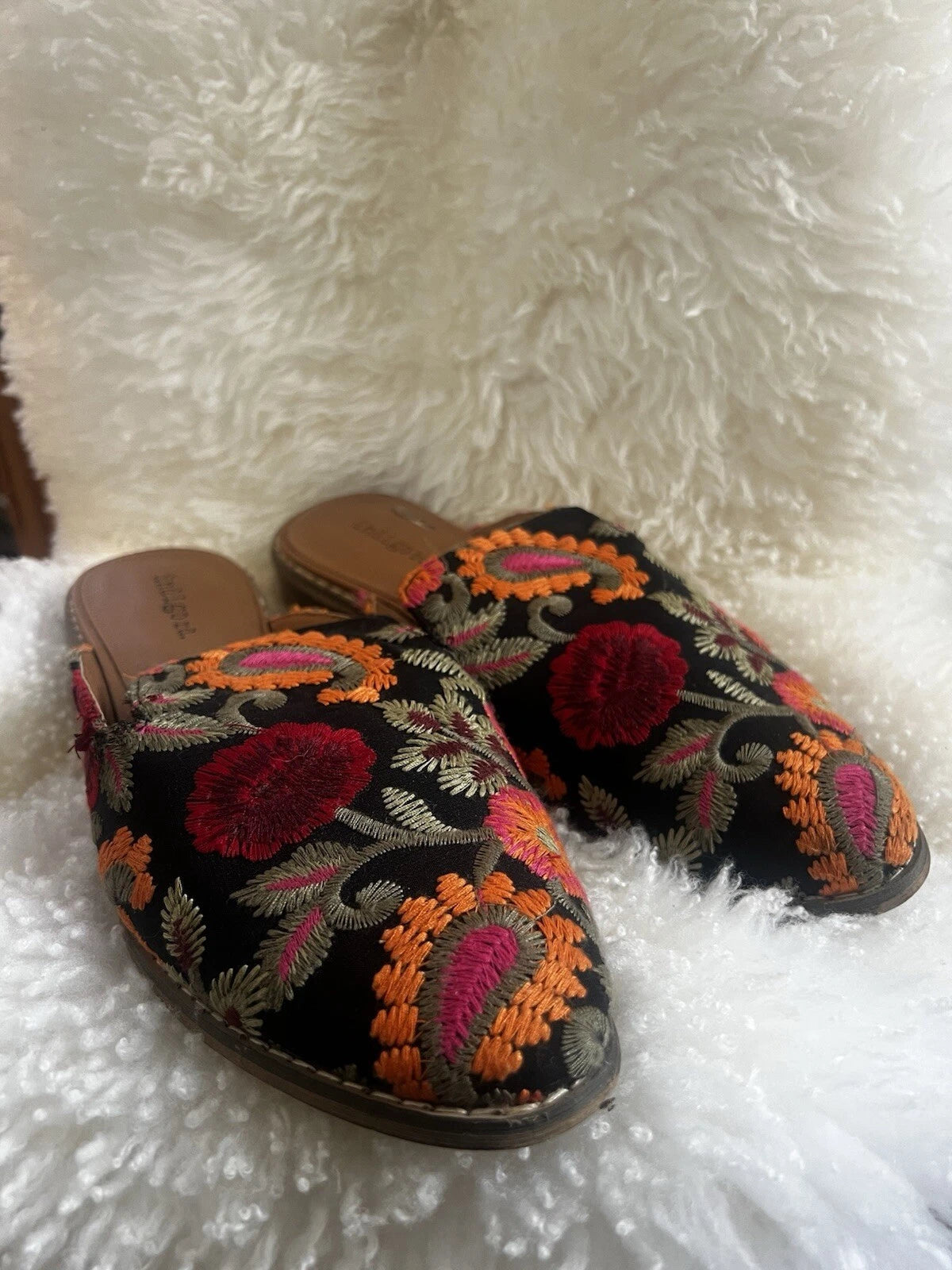 Indigo Rd. Hayze Mule Floral Embroidered Slip On Sandals Women’s Size 8.5