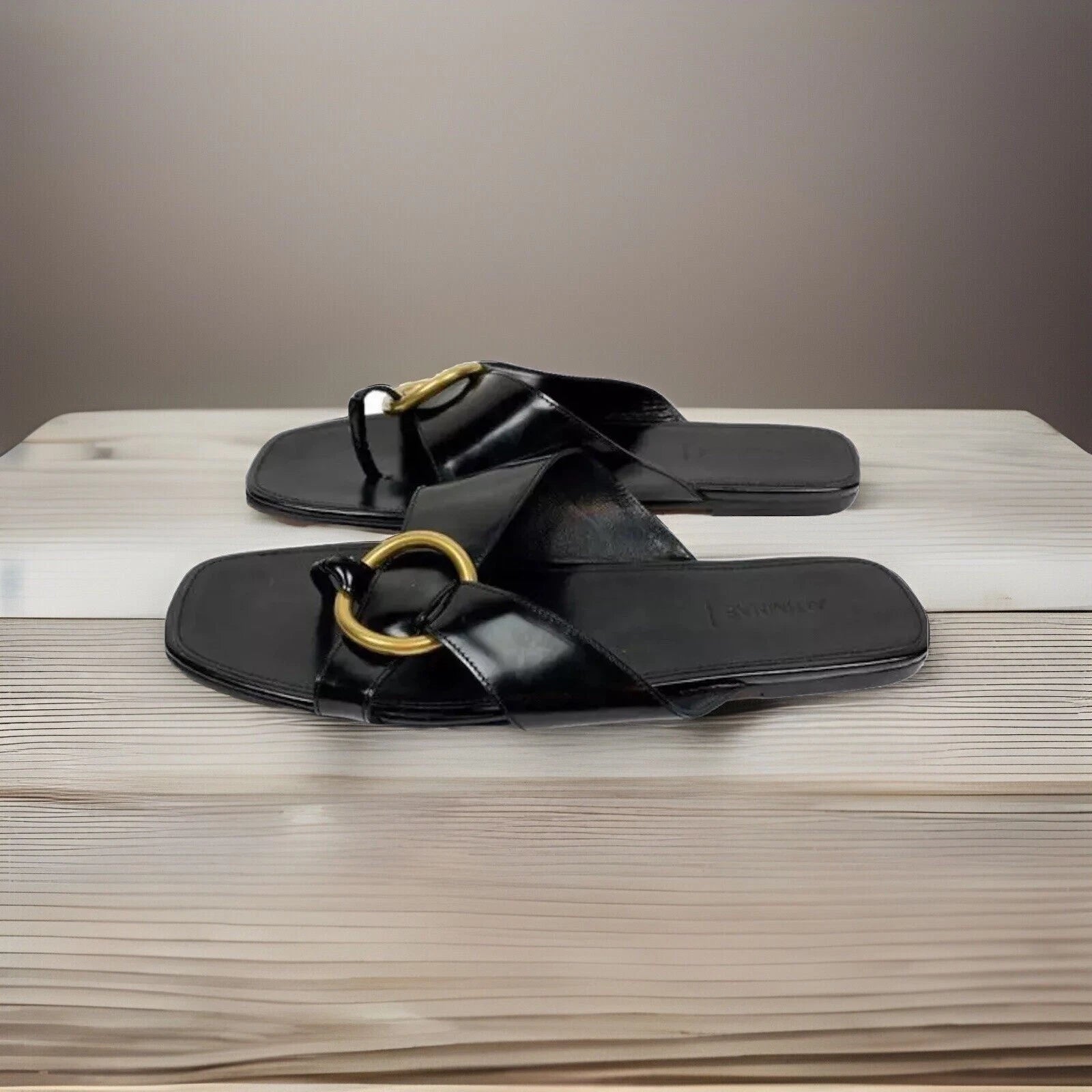 Alumnae Black Asymmetrical Leather ring flat sandals size 40 US 9