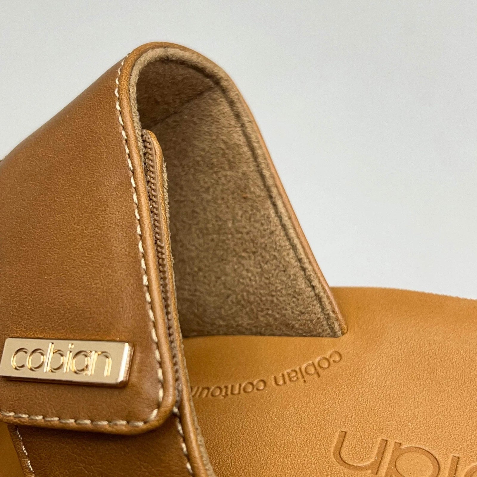 COBIAN Dana Rise Elevated Flatform Style Slide Women's Sz 8 Tan DNA24-230-08