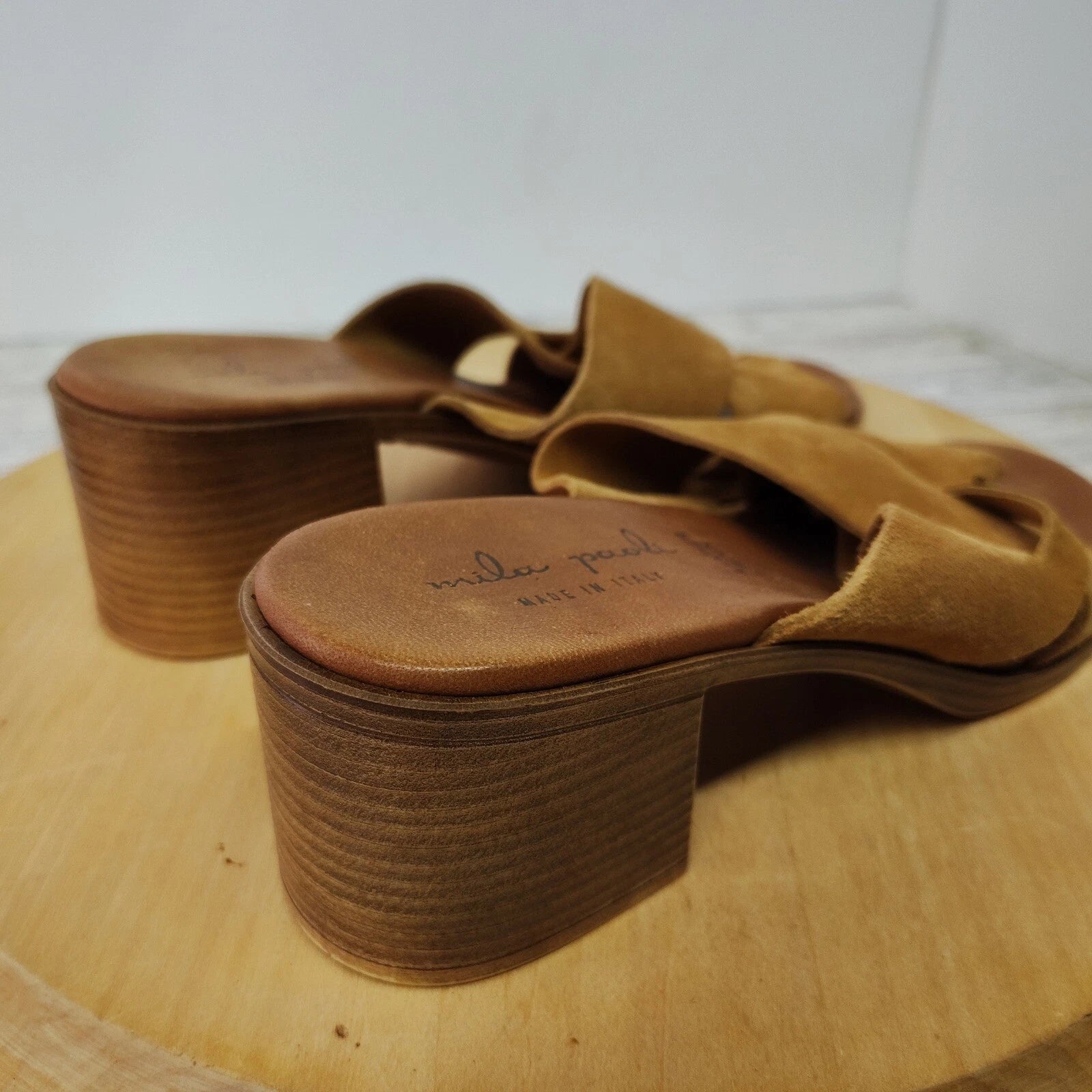 Mila Paoli Suede Mules Slides Chunky Block Heel 2.25" Sandals Italy Brown Size 8