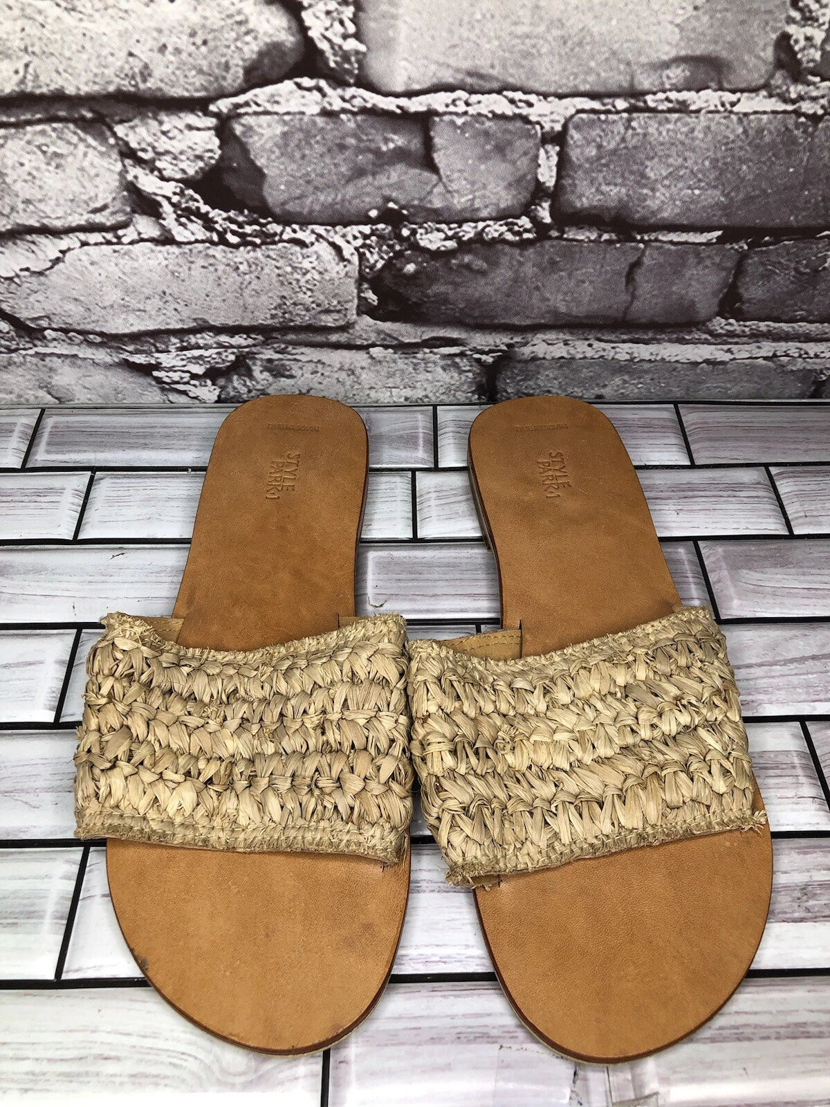 Style Park 1 Bamboo Beige Synthetic Slides Flats Sandals Women’s Sz 8M US/39EU