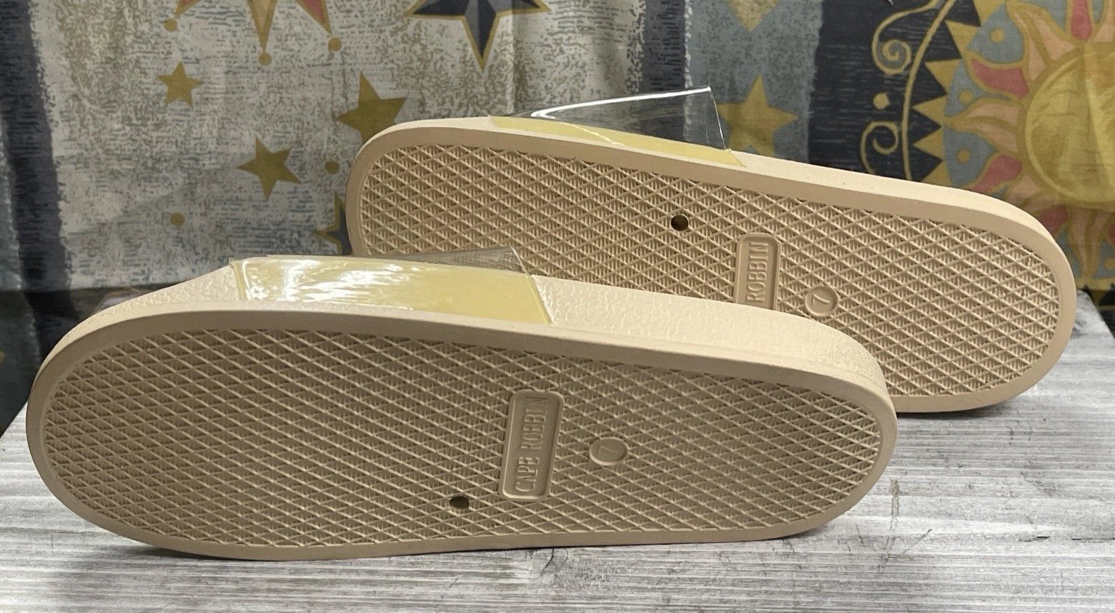 Cape Robbin Clear & Tan Strap Slides Sandals Beach Slip On Flats Mules - Size 7