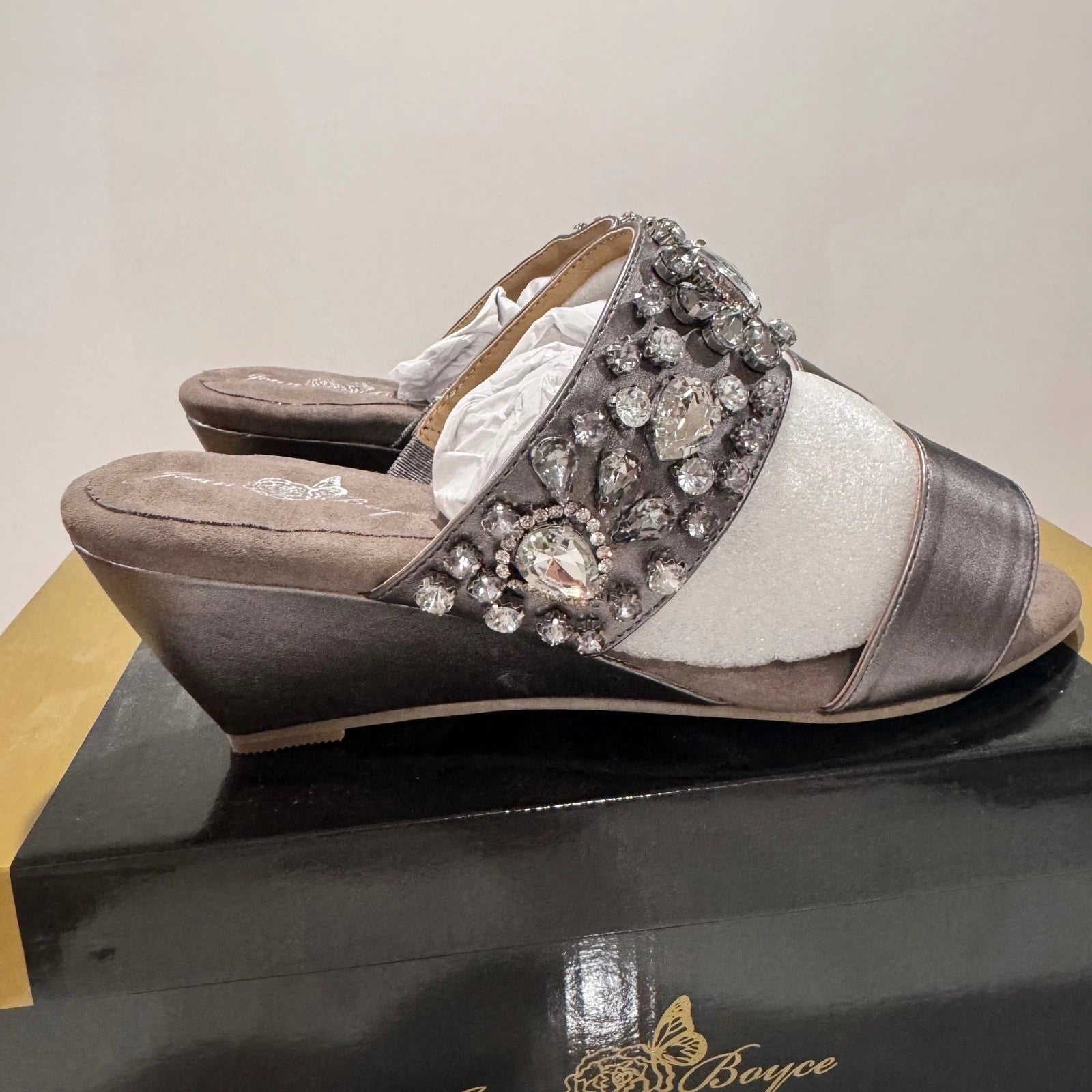 Joan Boyce Embellished Wedge Sandals Slides Women's 7W Rhinestone Glam