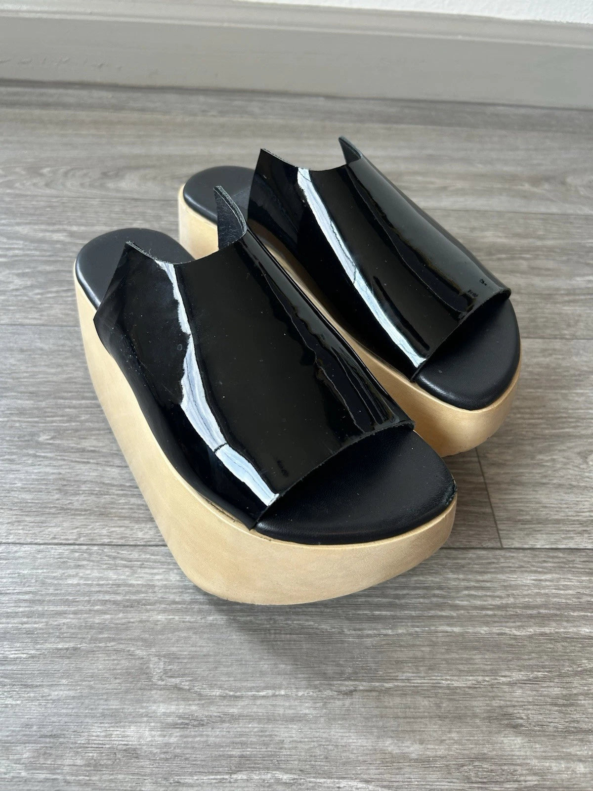 MELITTA BAUMEISTER Wood Platform Patent Leather Slide Sandals Designer Shoes 7