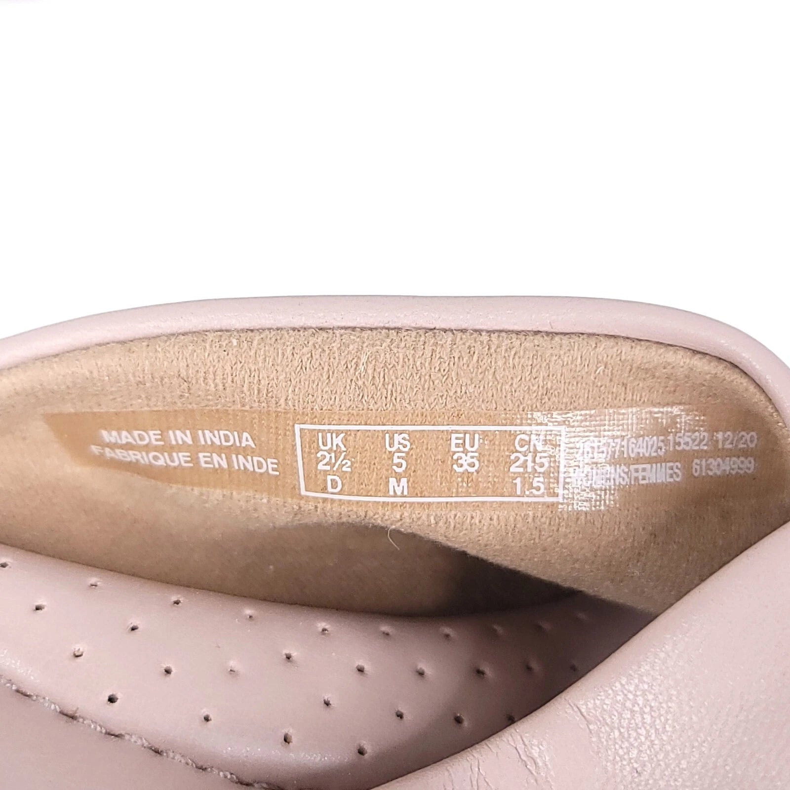 Clarks Sandals Womens Size 5 Faux Leather Slides Open Toe Pink Flats Slip On