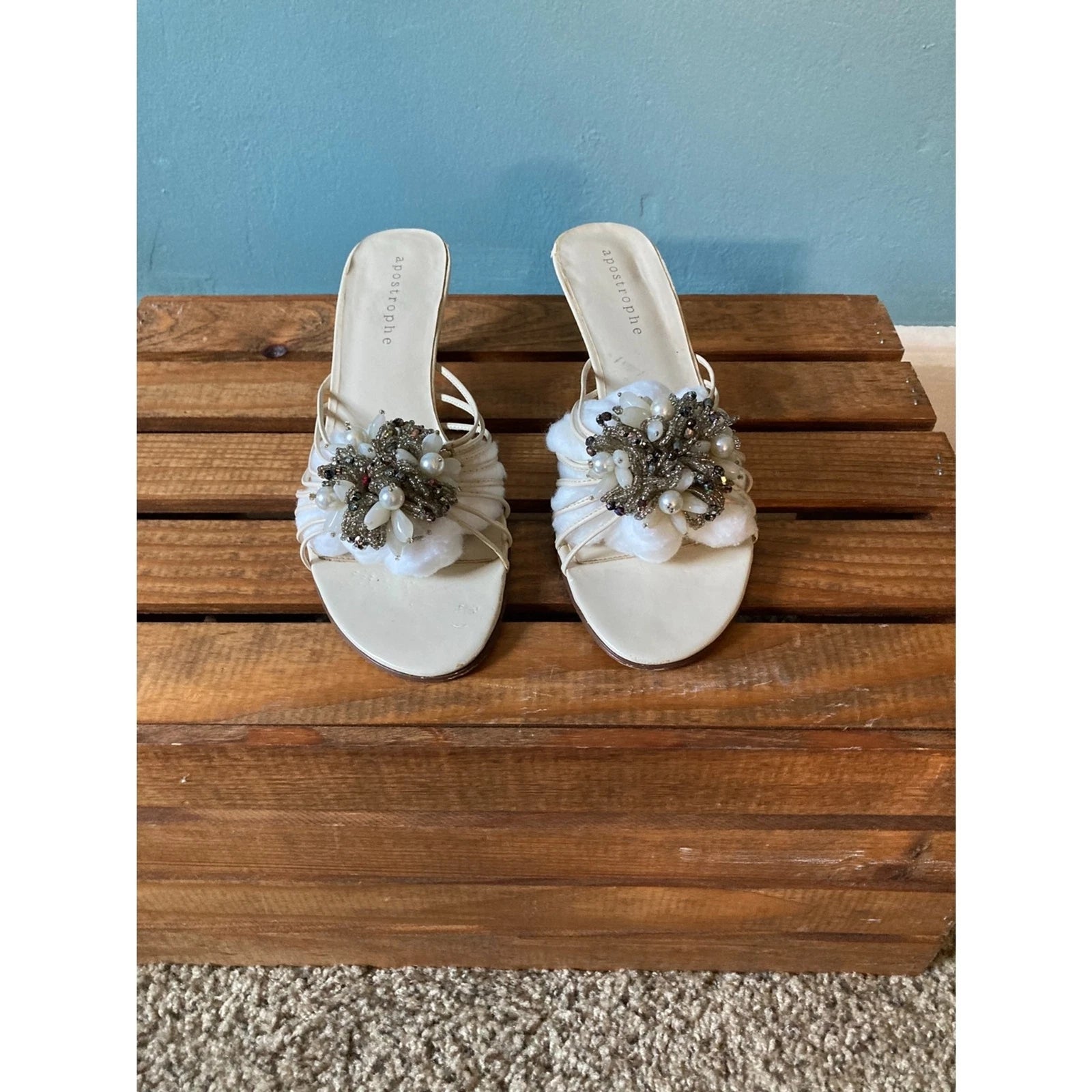 Apostrophe heeled beaded sandals style Chelsea 570 size 10M