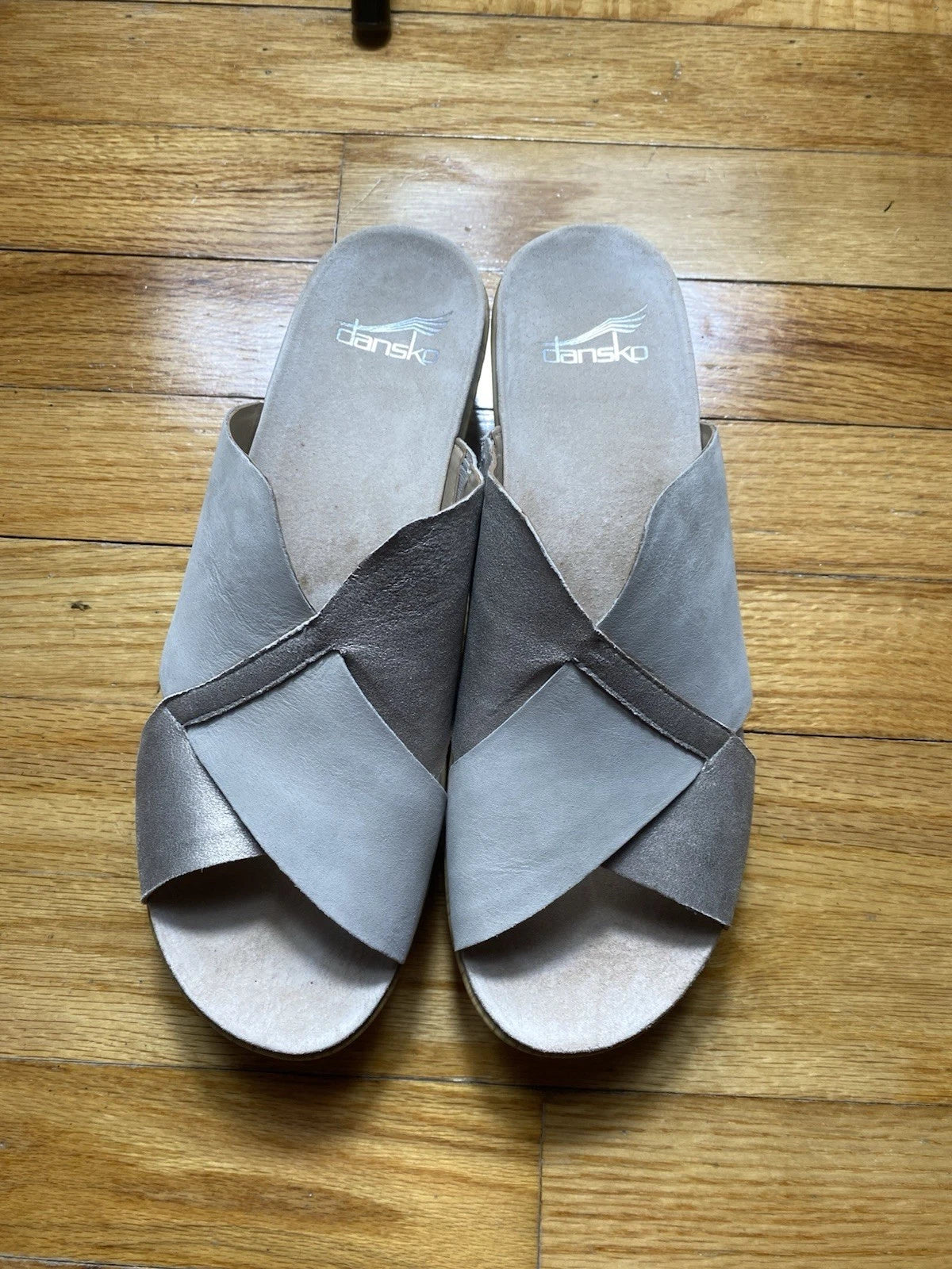 Dansko Miri Slides Size 39 8.5-9.0