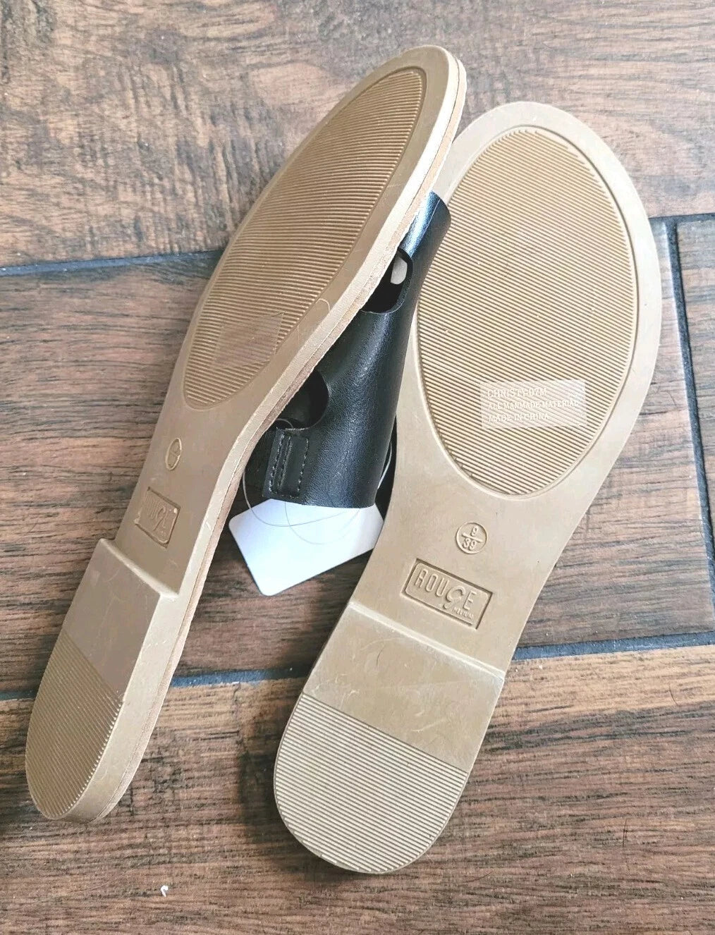 Brand New Slip-on Sandal✨️BENEFITS ASPCA ✨️