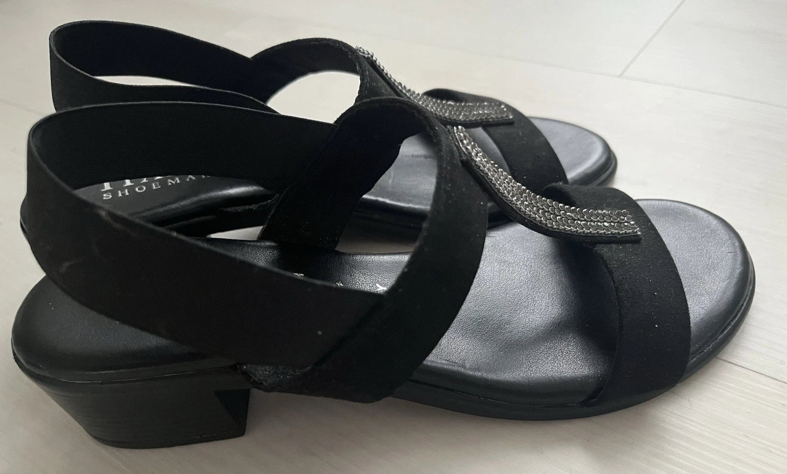 Black Italian Shoemaker’s  NEW  Size 8 Women’s  Block heel sandals w/Rhinestones