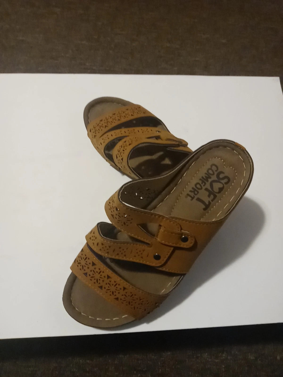 Band Dazzler Soft Comfort Brown Sandals Size 6 New