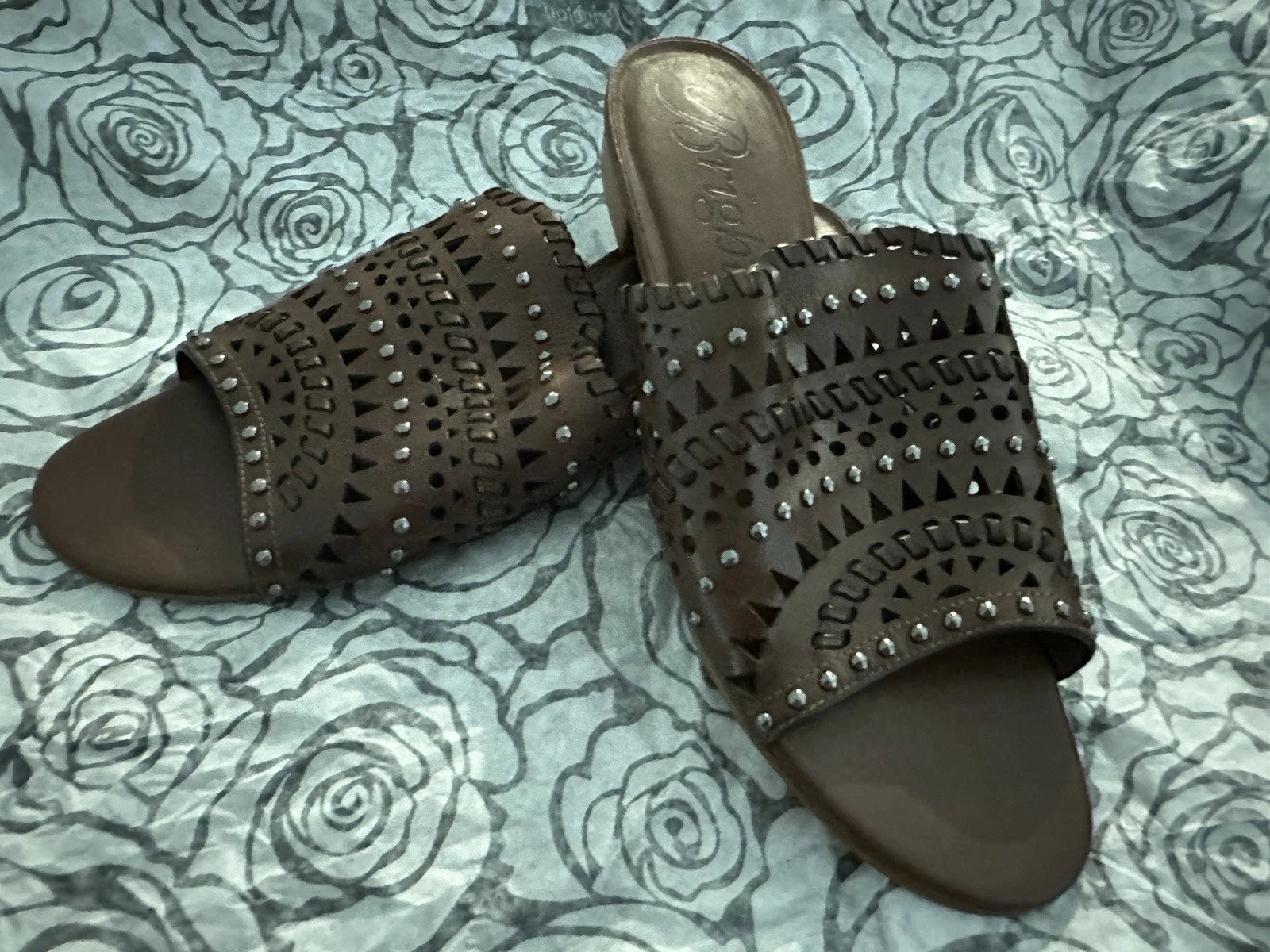NWT - Brighton Sandal Slides Style NEO Brown Leather Silver-tone Hardware Size 7