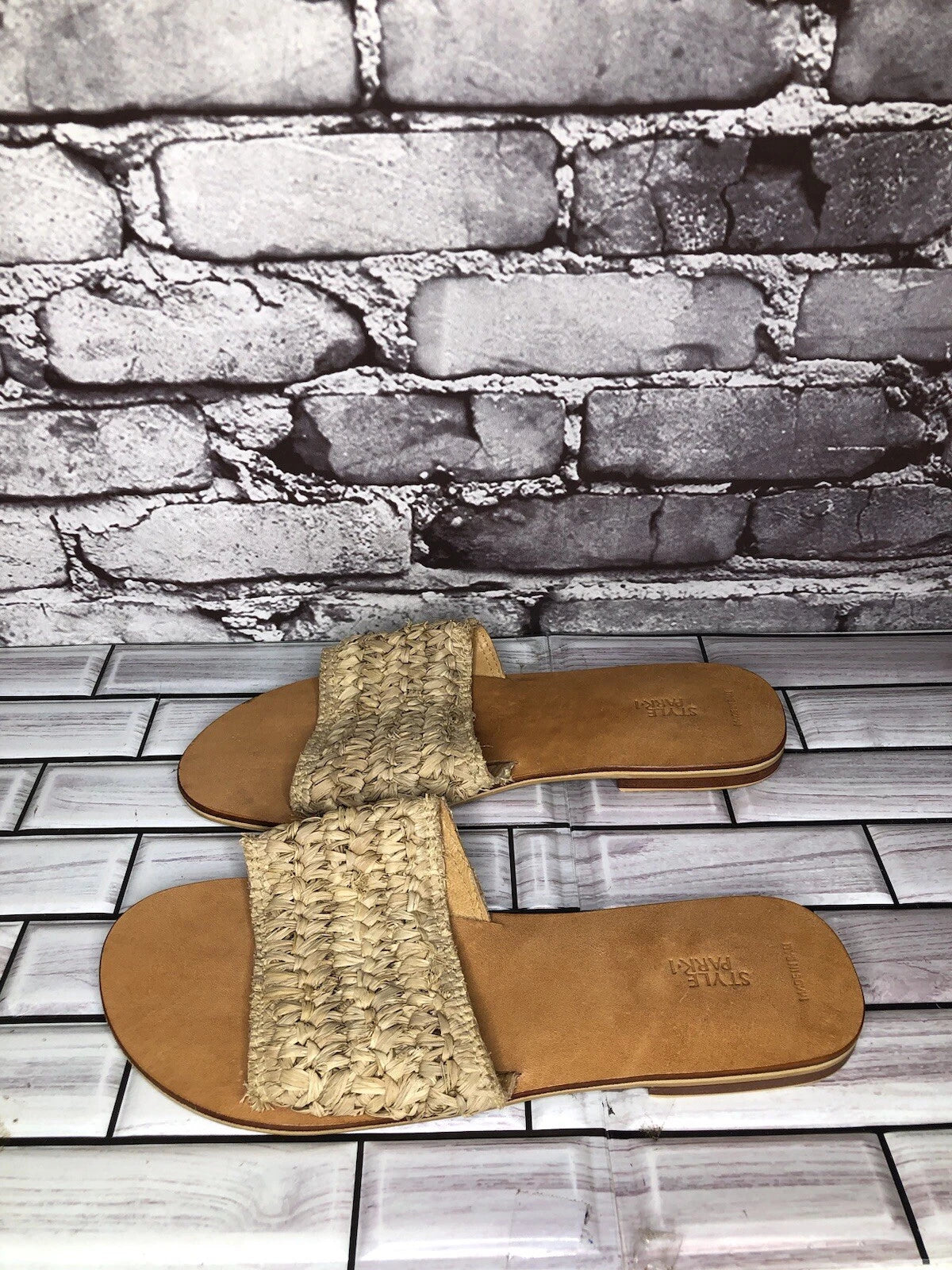 Style Park 1 Bamboo Beige Synthetic Slides Flats Sandals Women’s Sz 8M US/39EU