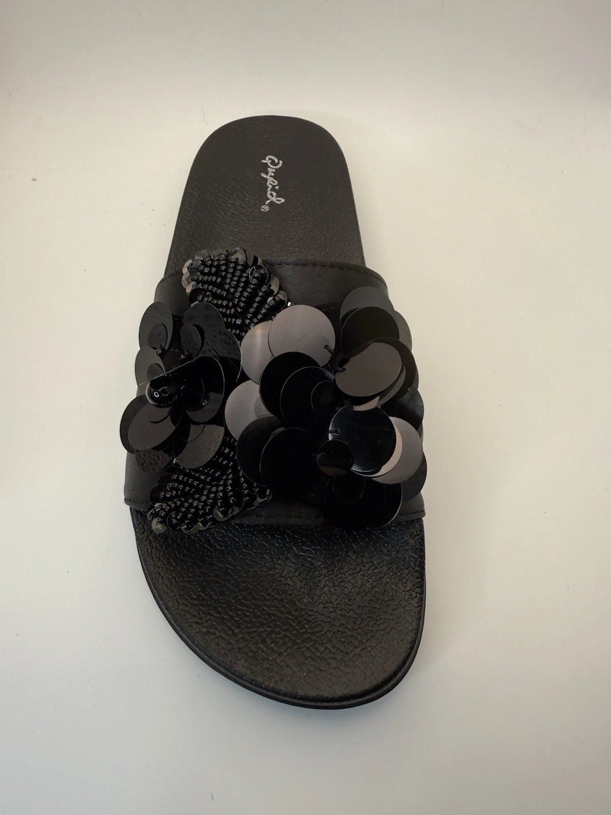 Qupid Women's Fashion Satin Black Flower Slides Sandals Flip Flops Sz 10 New!